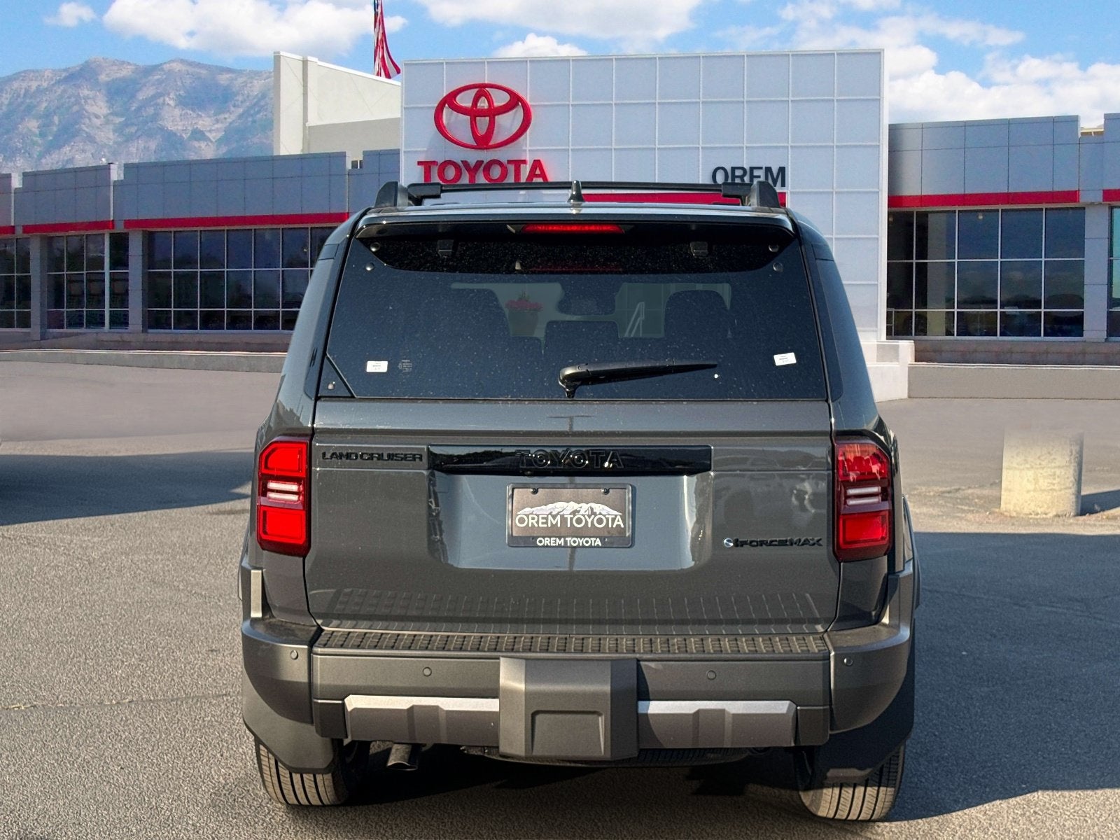 2027 Toyota Land Cruiser 4WD (Natl)