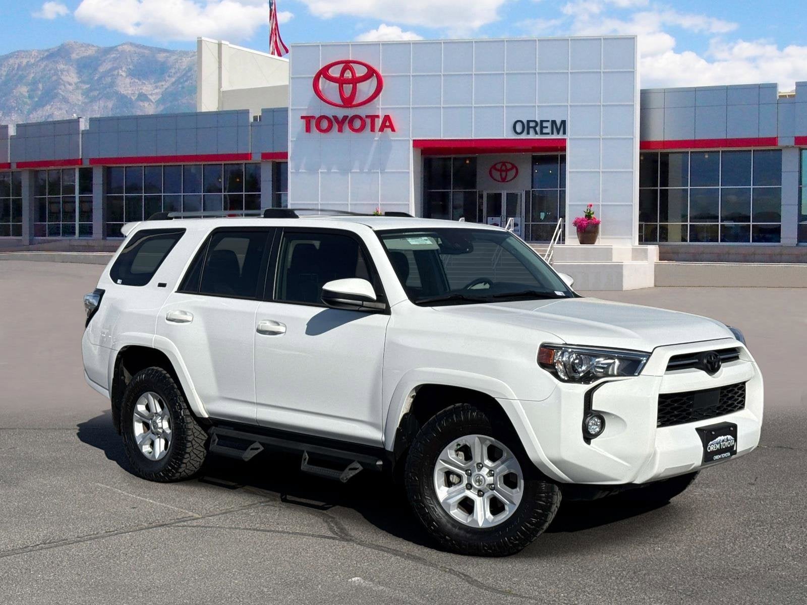 2024 Toyota 4RUNNER SR5