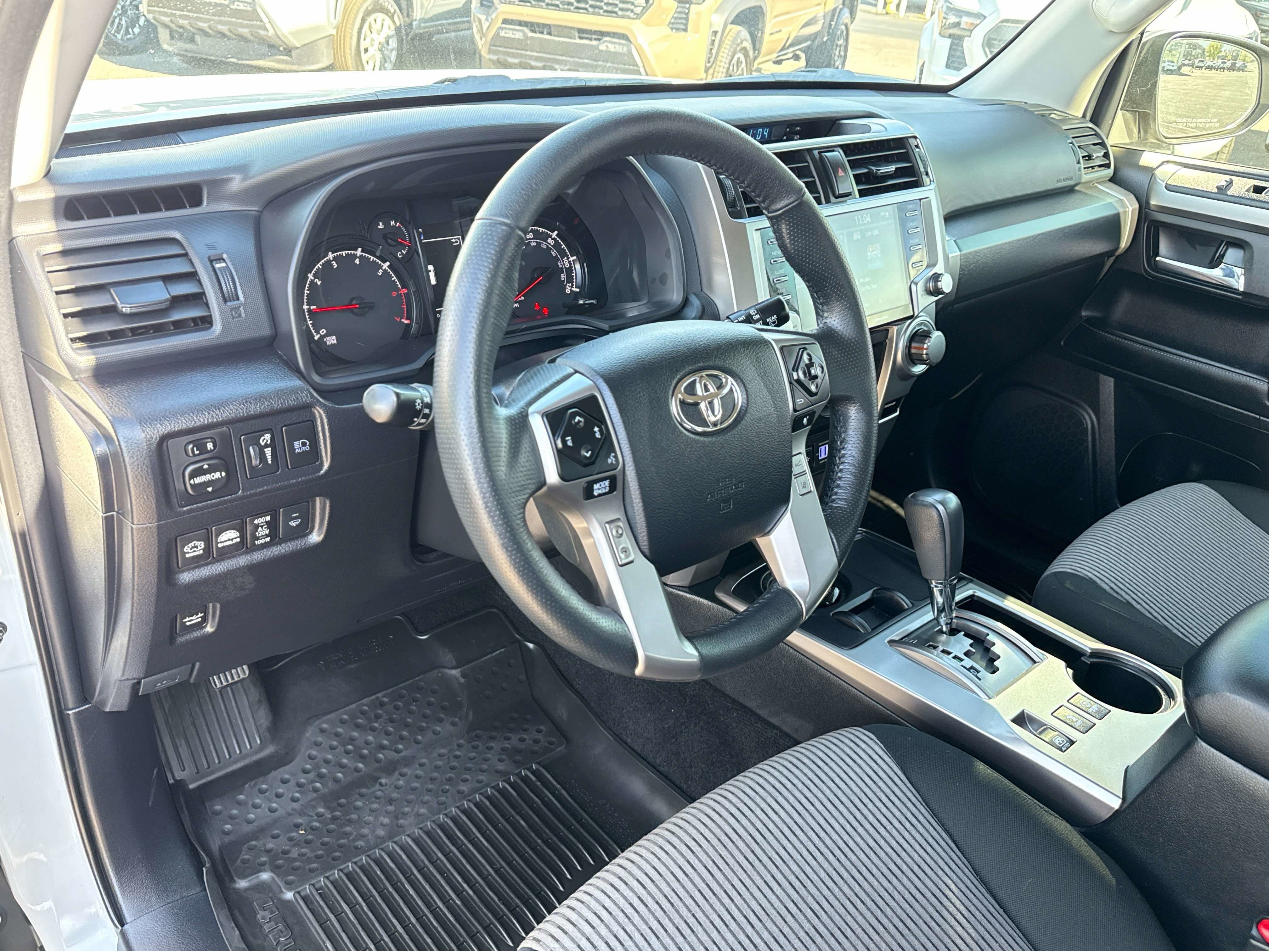 2024 Toyota 4RUNNER SR5