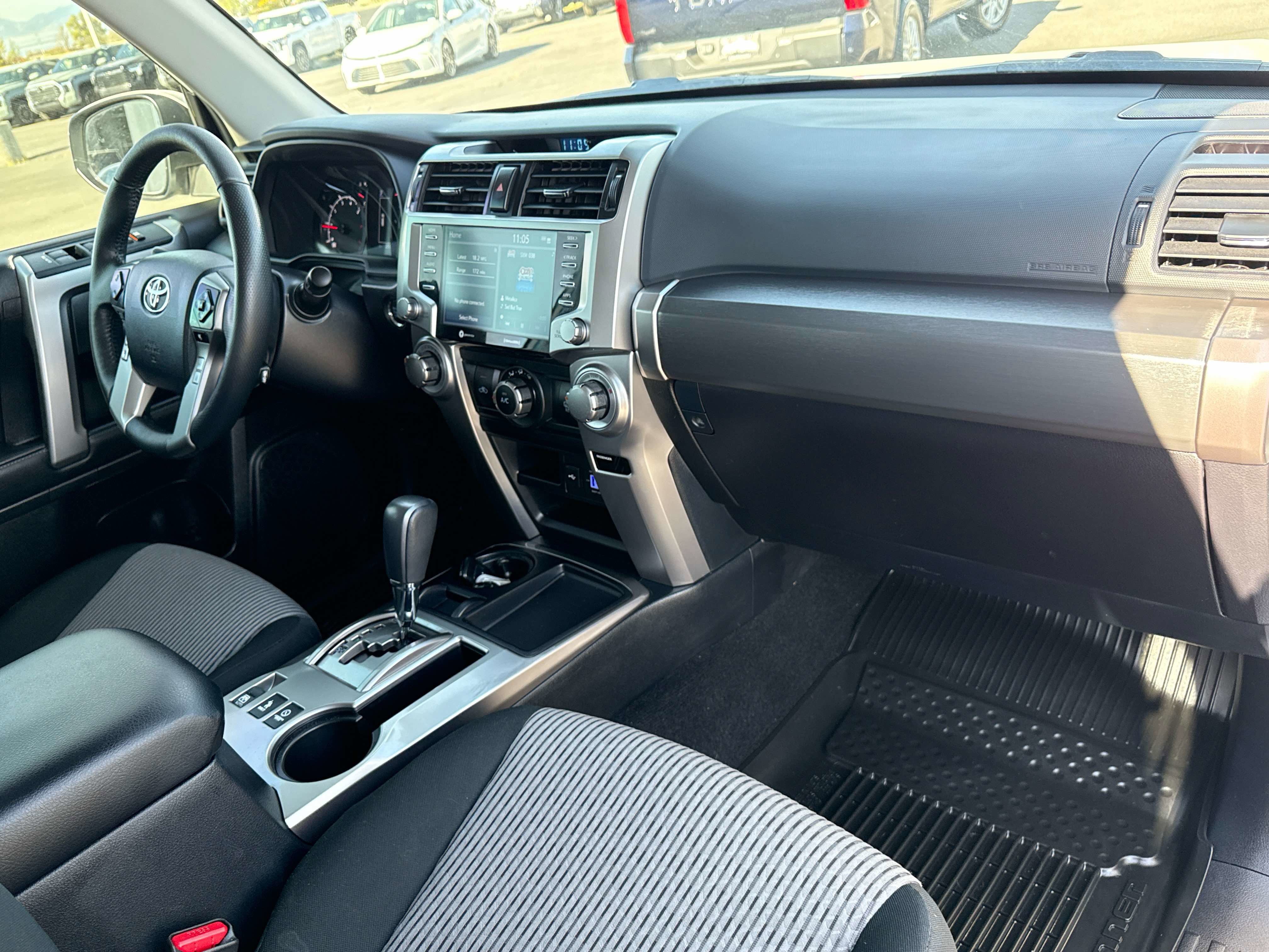 2024 Toyota 4RUNNER SR5