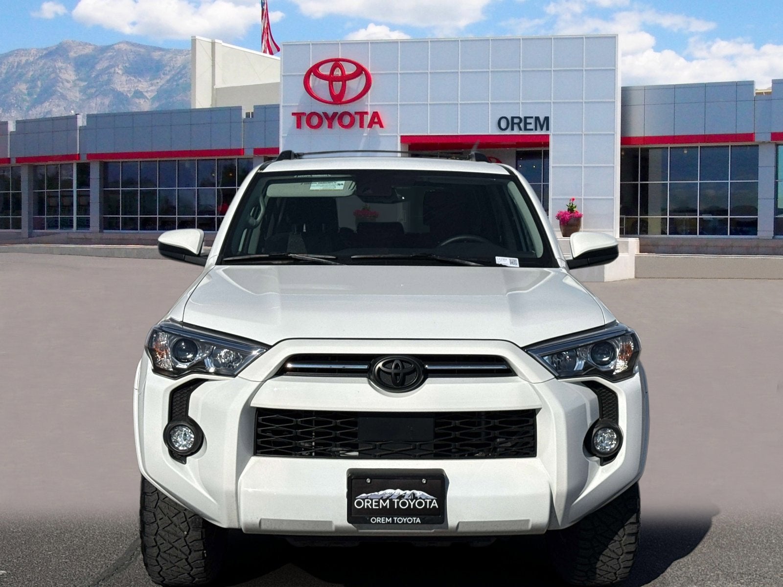 2024 Toyota 4RUNNER SR5