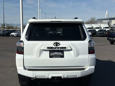 2024 Toyota 4RUNNER SR5