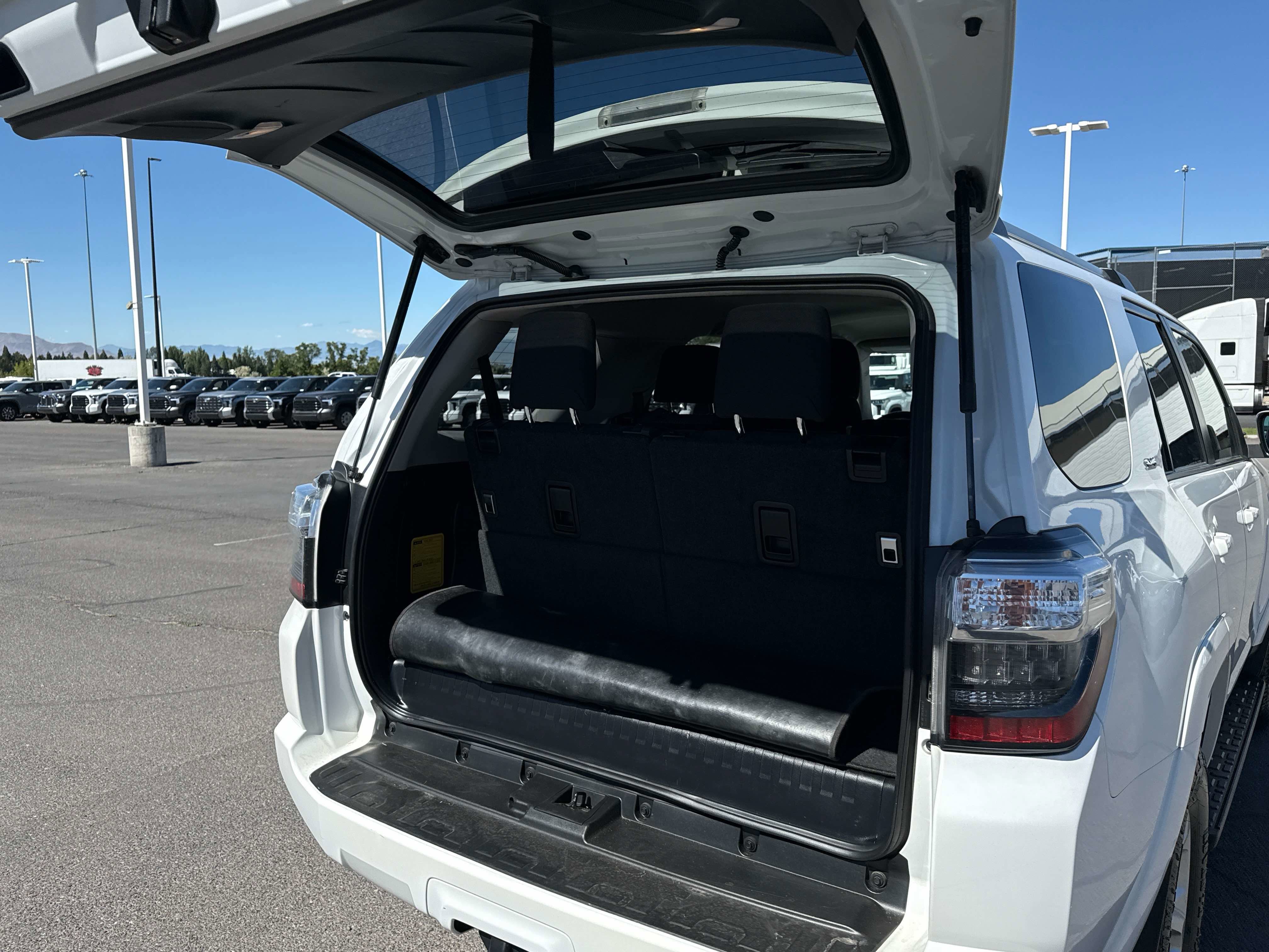 2024 Toyota 4RUNNER SR5