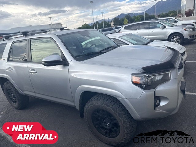 2022 Toyota 4Runner SR5 Premium 4WD V6's photo