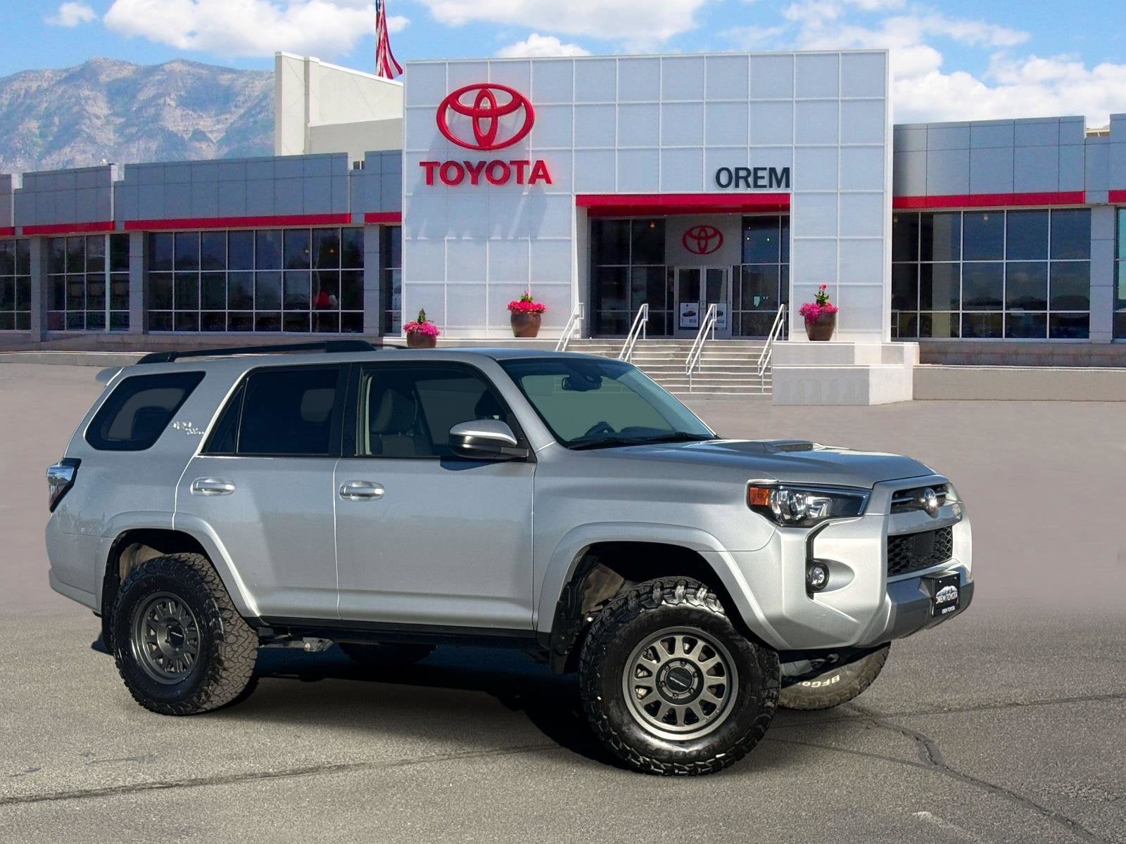 2024 Toyota 4RUNNER TRD Off Road