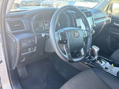 2024 Toyota 4RUNNER TRD Off Road