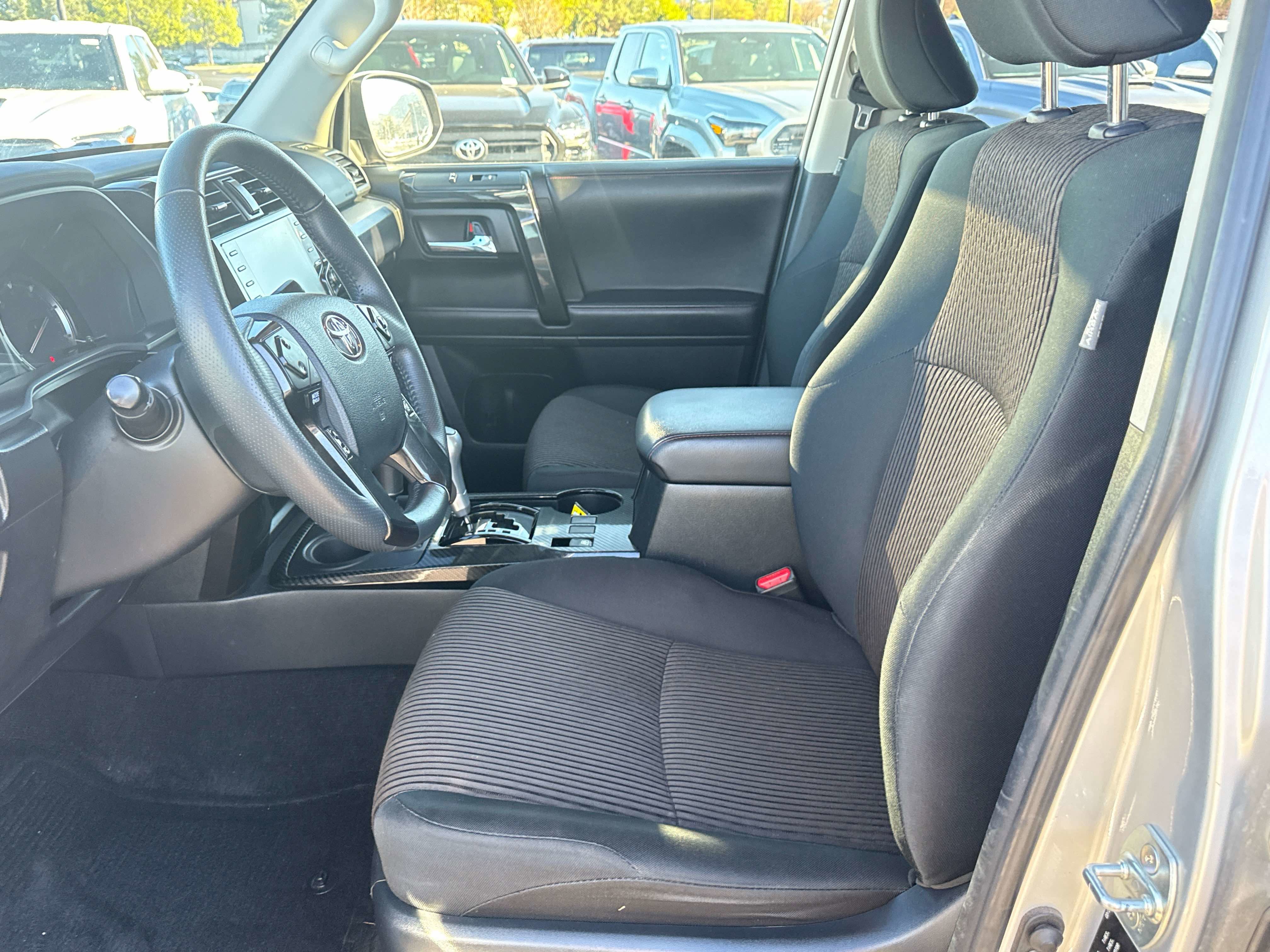 2024 Toyota 4RUNNER TRD Off Road