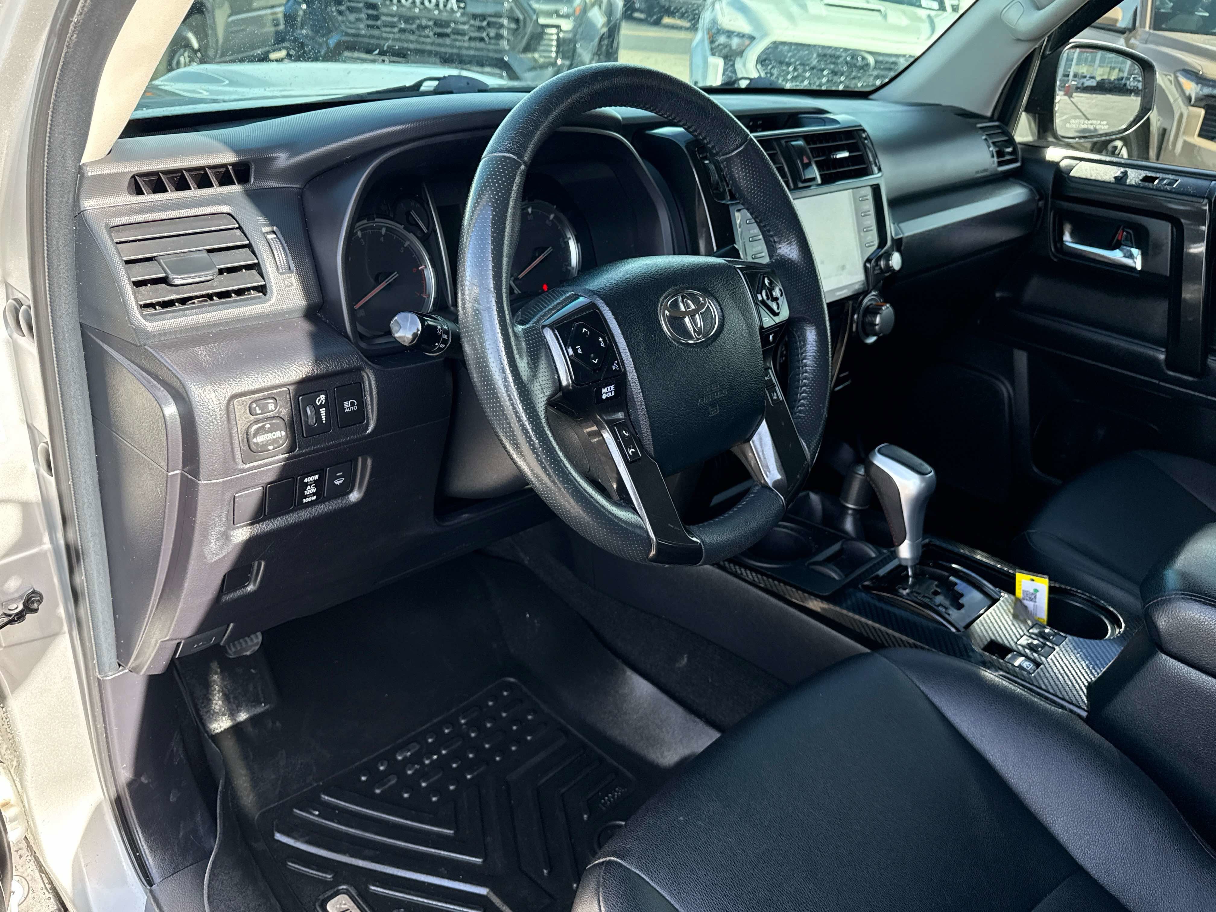 2022 Toyota 4RUNNER TRD Off Road Premium