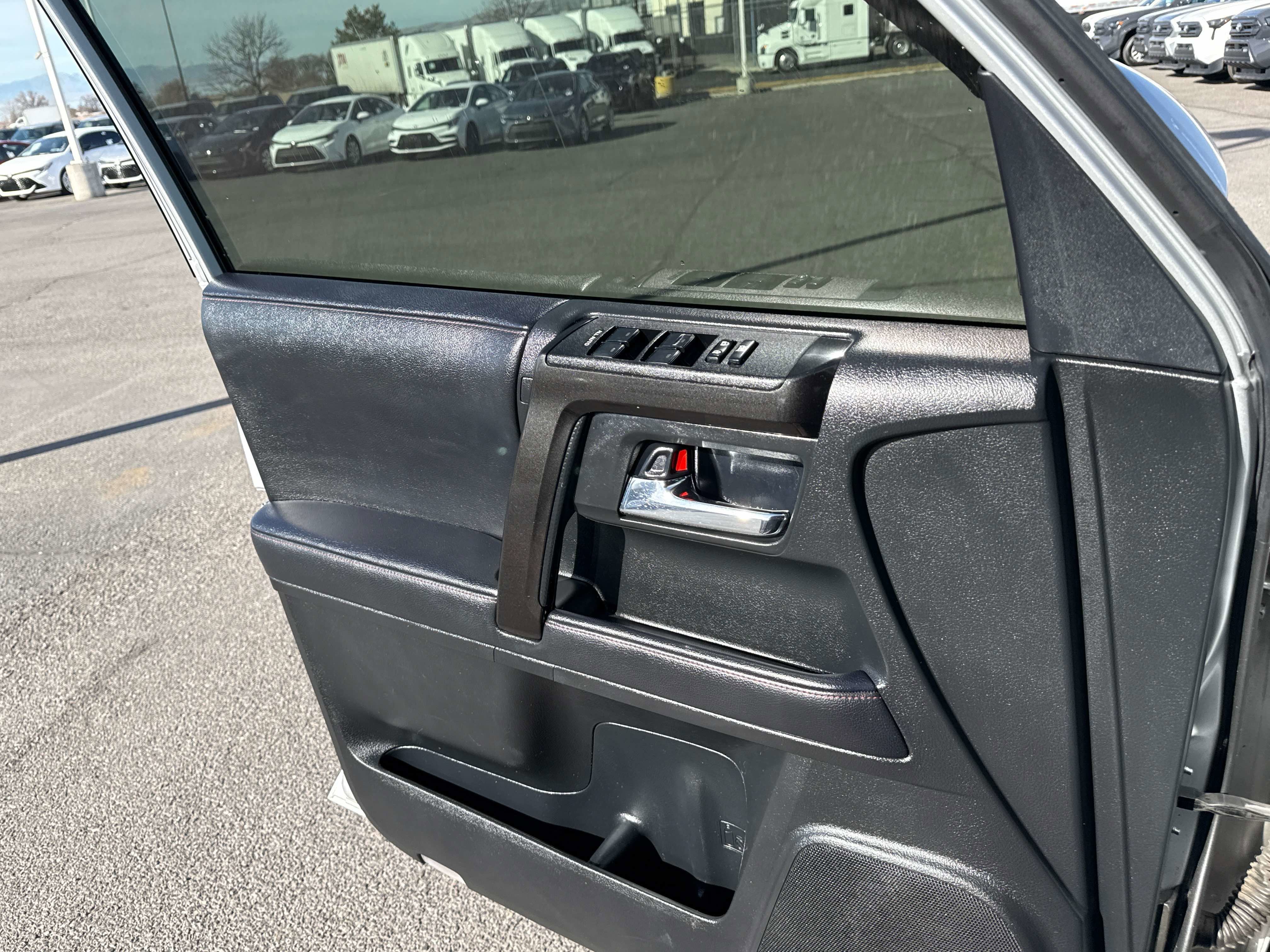 2022 Toyota 4RUNNER TRD Off Road Premium