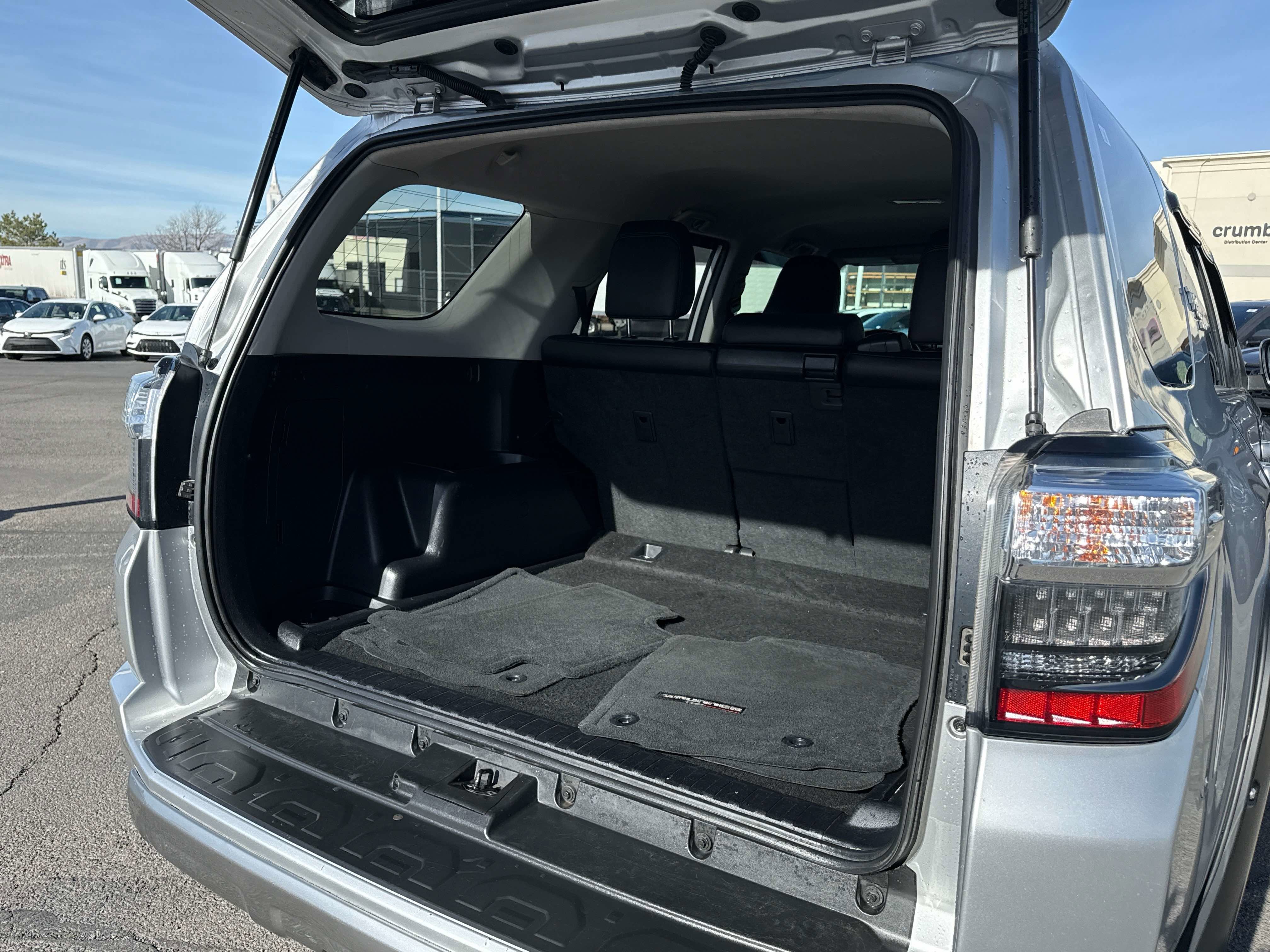 2022 Toyota 4RUNNER TRD Off Road Premium