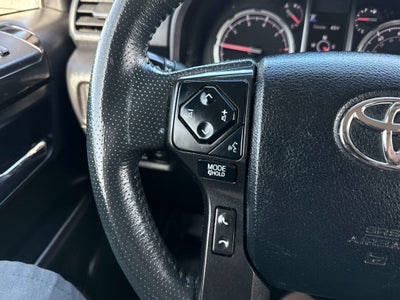 2022 Toyota 4RUNNER TRD Off Road Premium