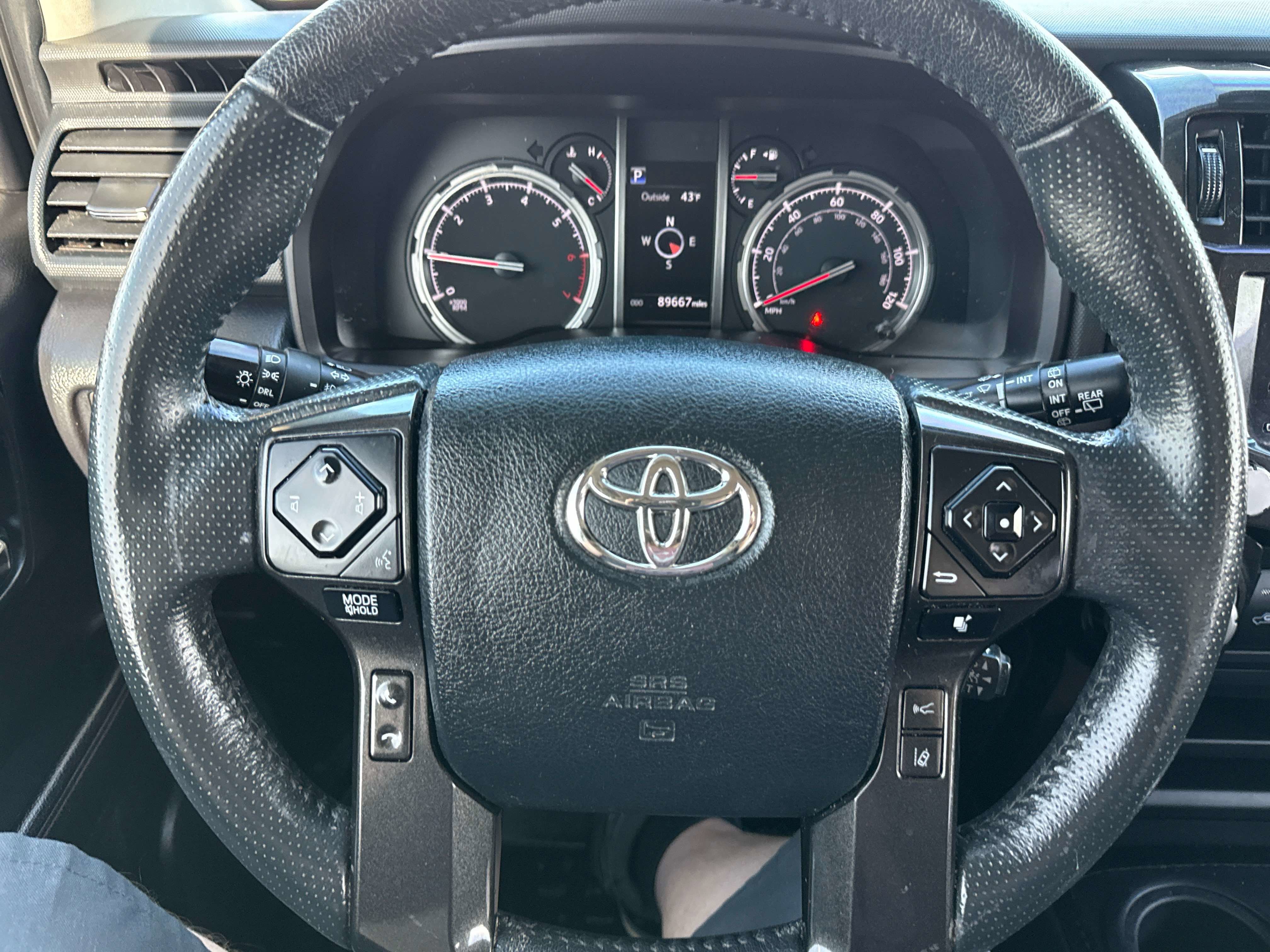 2022 Toyota 4RUNNER TRD Off Road Premium