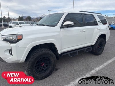 2022 Toyota 4RUNNER TRD Off Road Premium