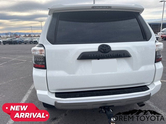 2022 Toyota 4RUNNER TRD Off Road Premium