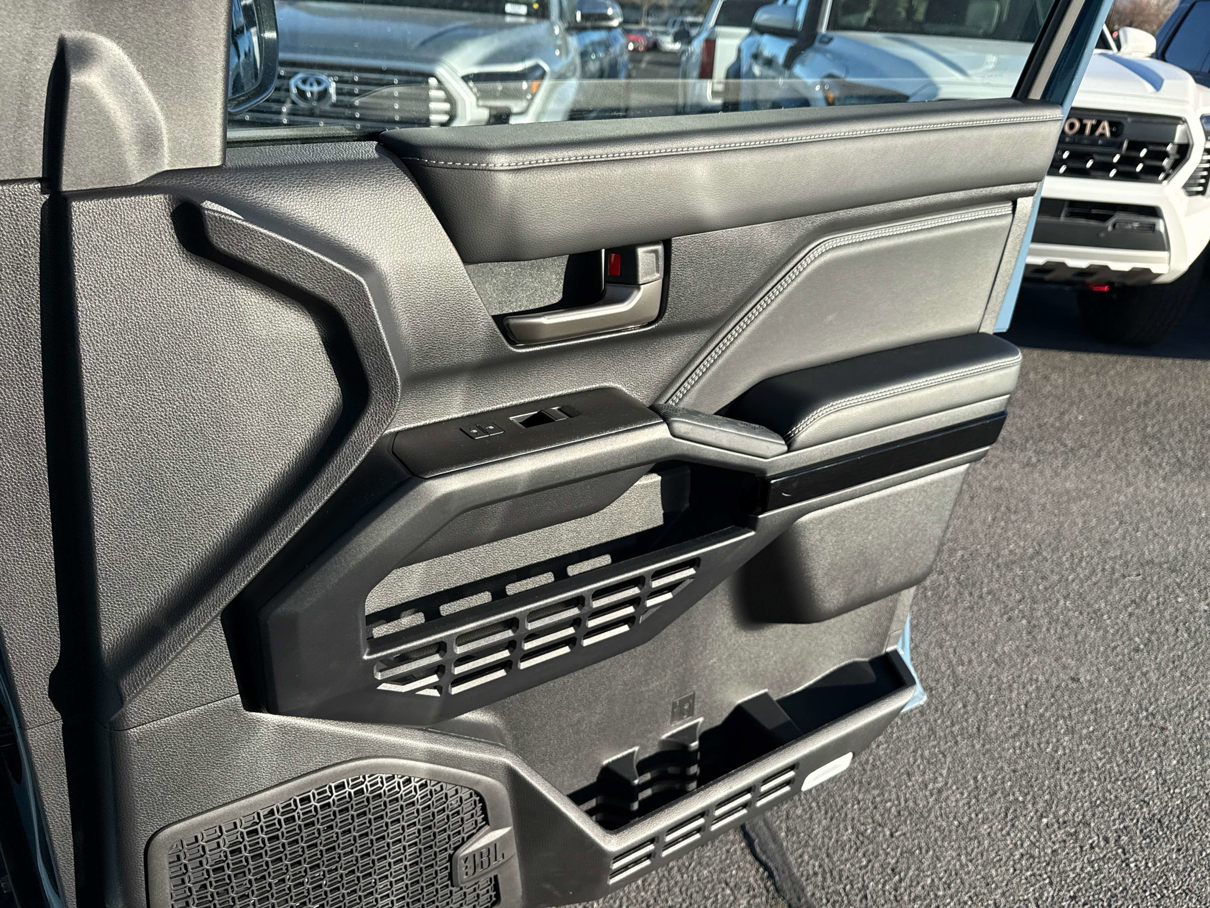 2025 Toyota 4RUNNER Limited