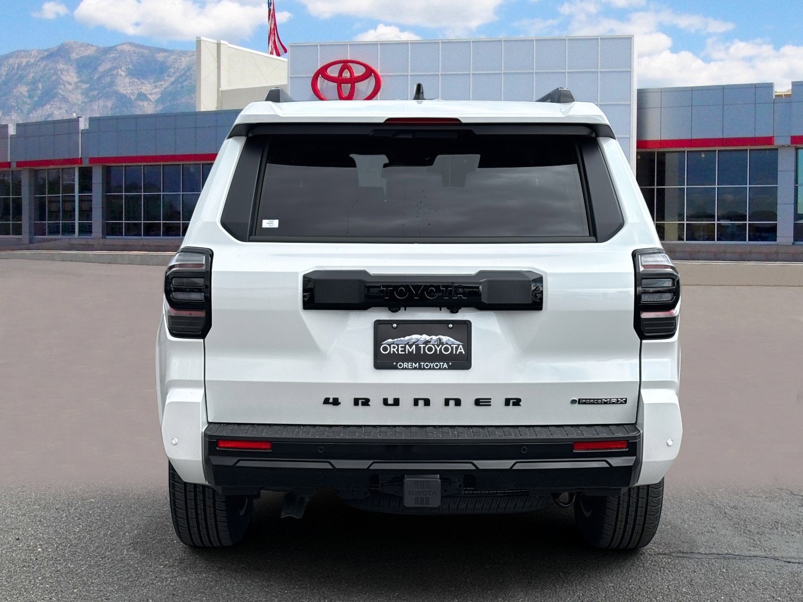 2026 Toyota 4Runner i-FORCE MAX Platinum