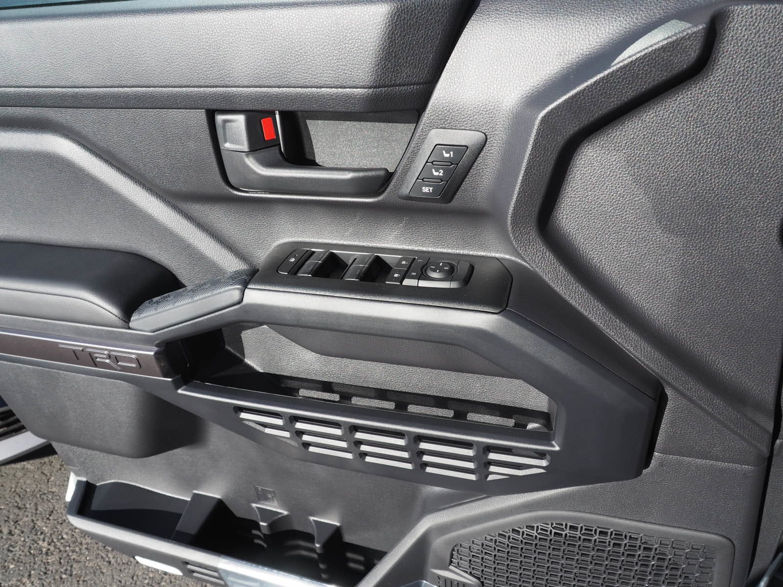 2025 Toyota 4Runner i-FORCE MAX TRD Off-Road Premium i-FORCE MAX