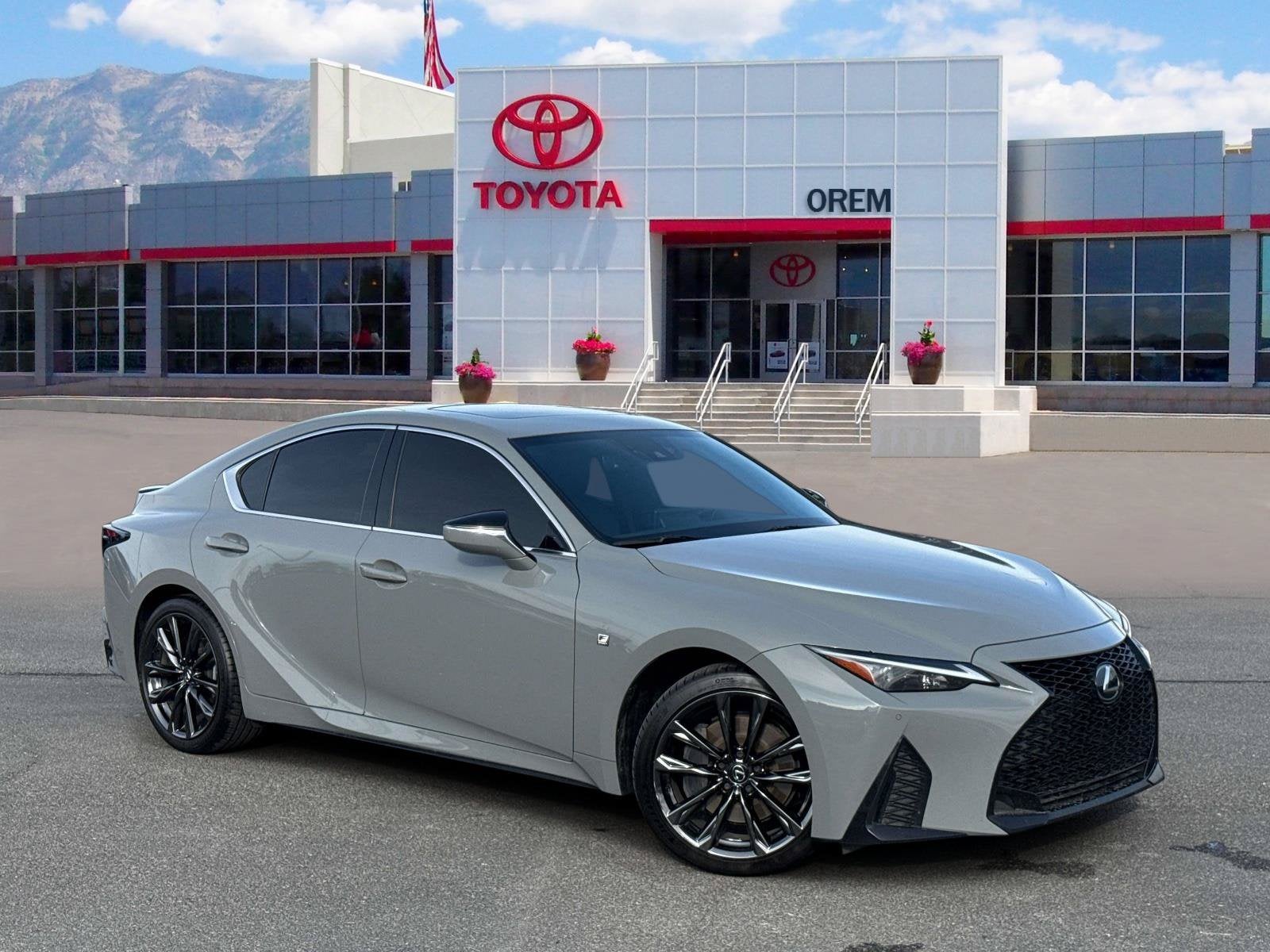 2024 Lexus IS