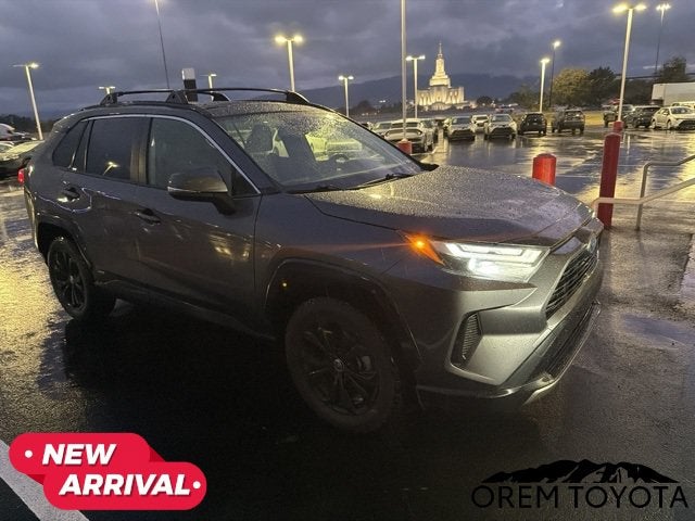2022 Toyota RAV4 Hybrid SE