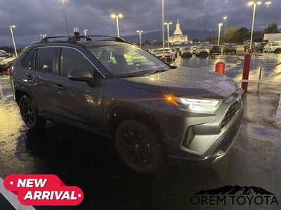 2022 Toyota RAV4 Hybrid SE