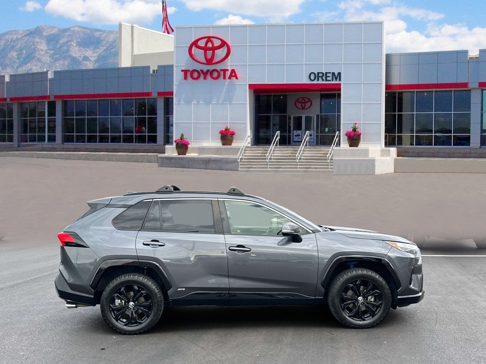 2022 Toyota RAV4 Hybrid SE
