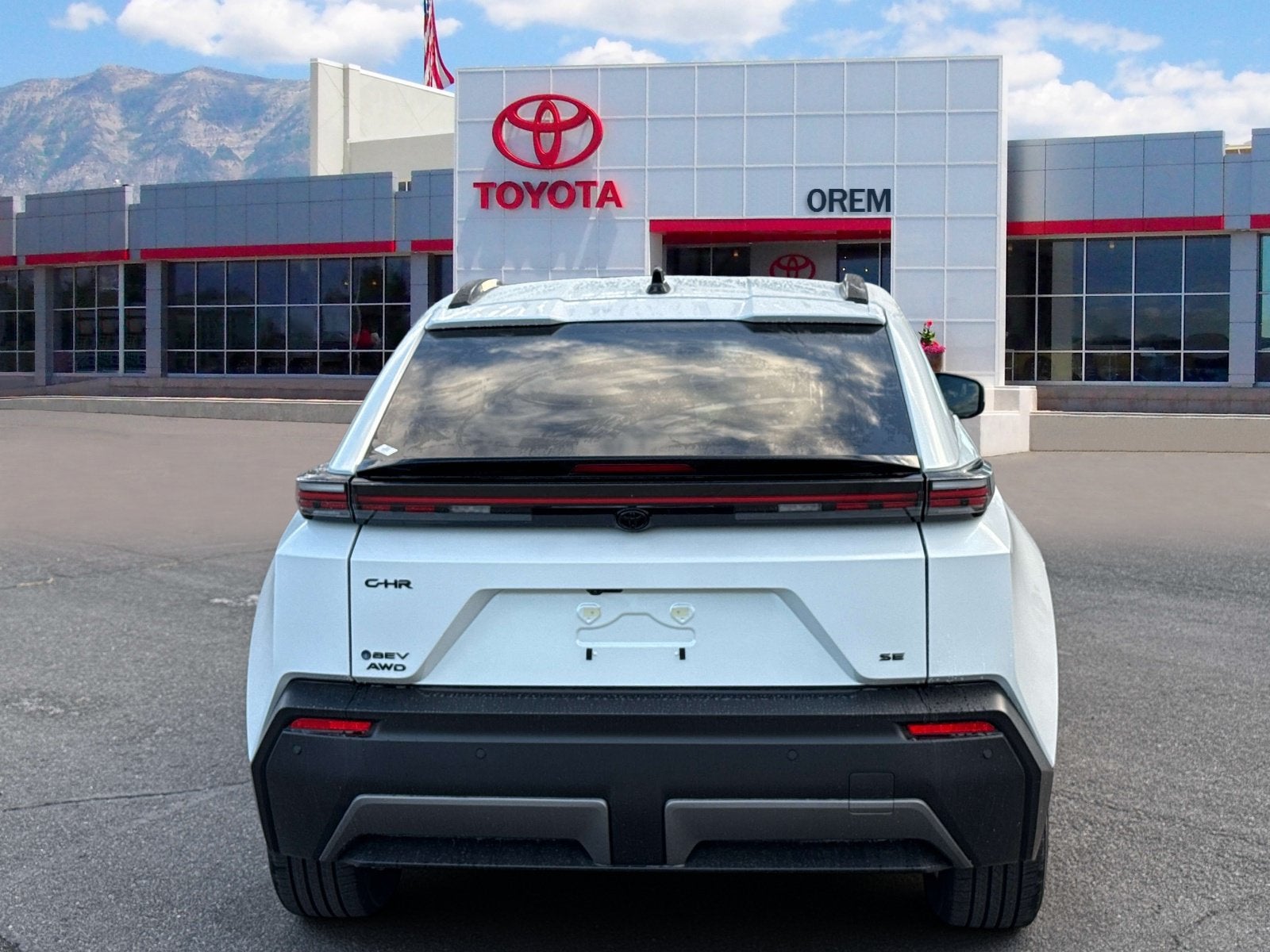 2026 Toyota C-HR SE