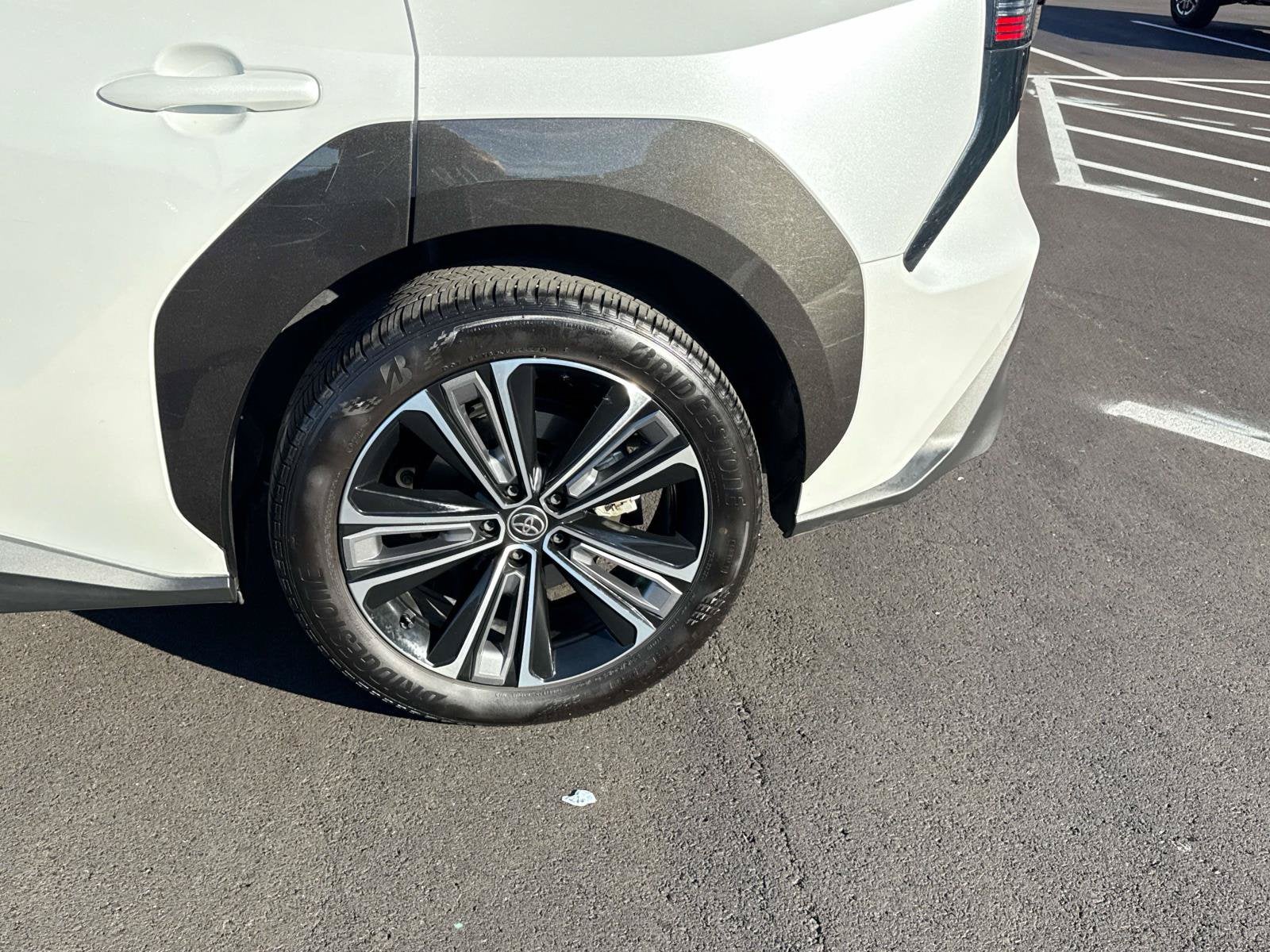 2023 Toyota bZ4X Limited