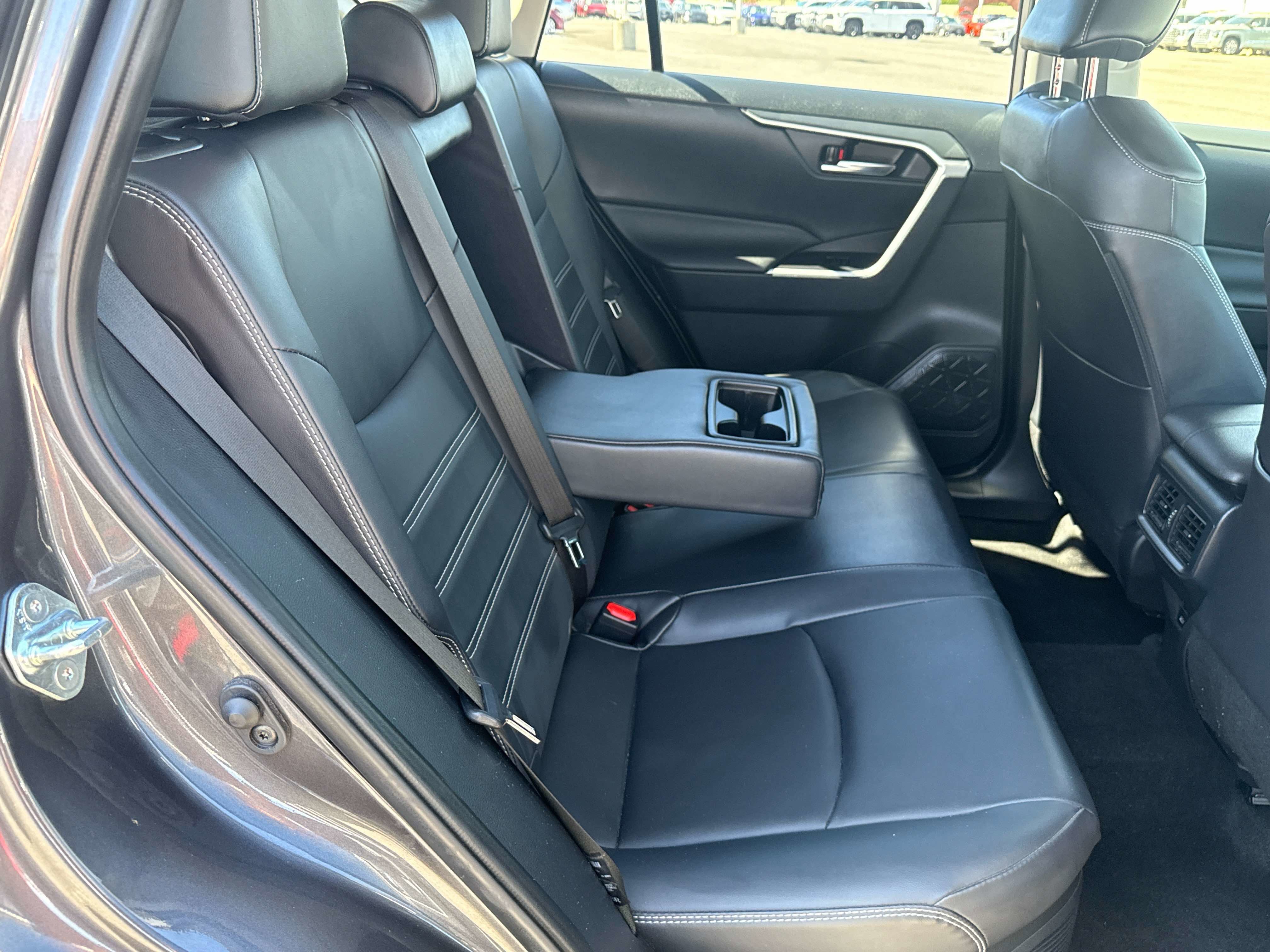2025 Toyota RAV4 HYBRID Hybrid XLE Premium