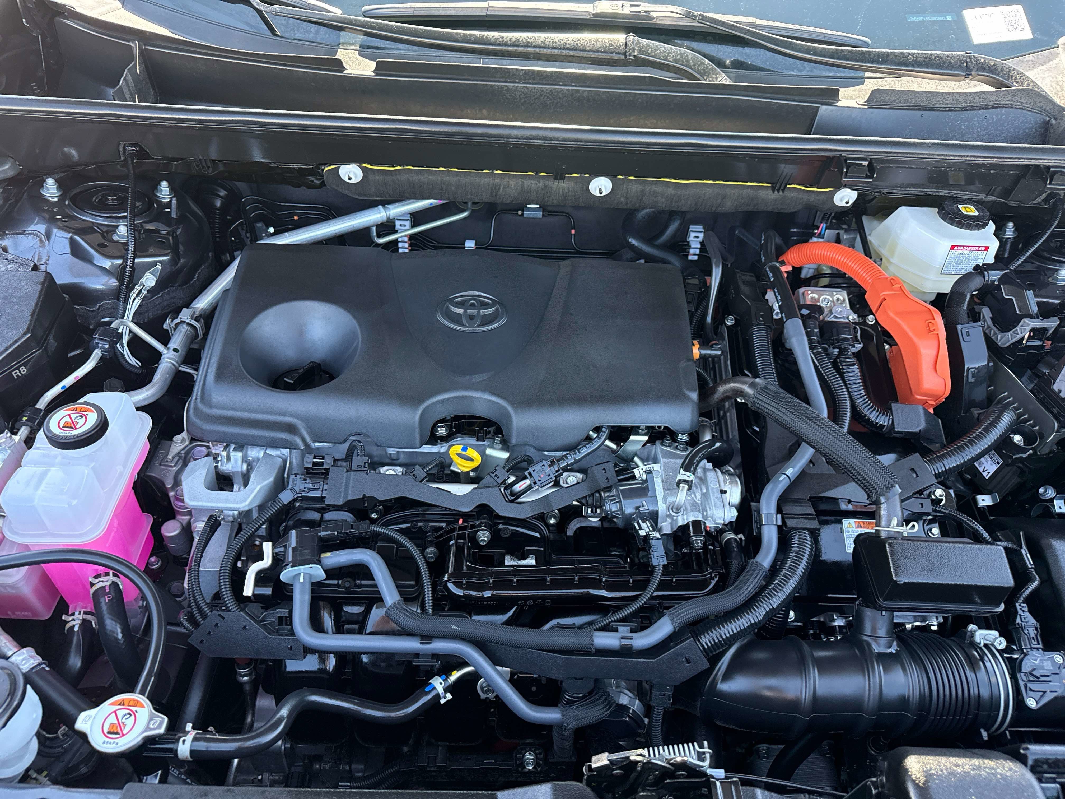 2025 Toyota RAV4 HYBRID Hybrid XLE Premium