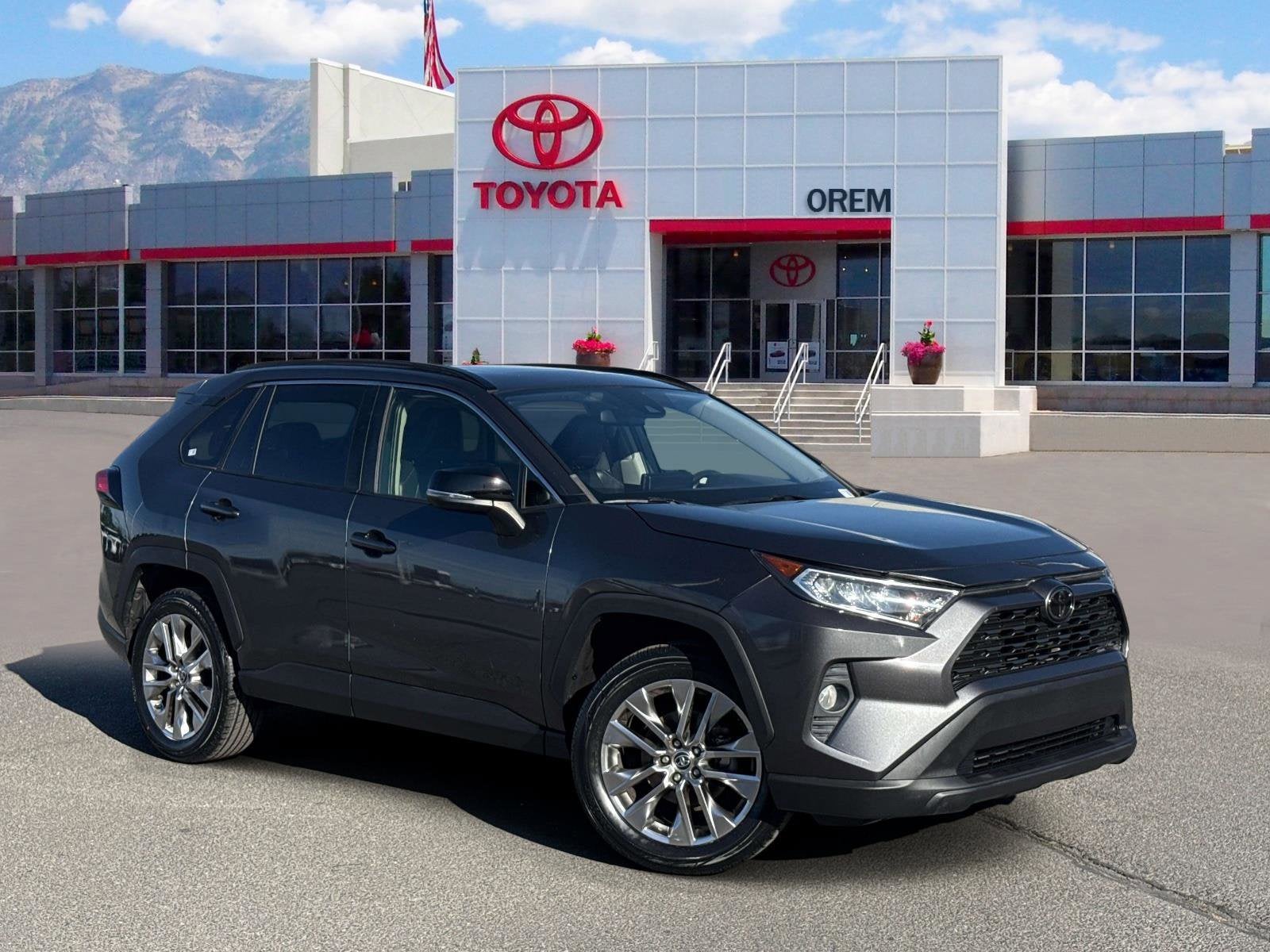 2020 Toyota RAV4 XLE Premium FWD's photo