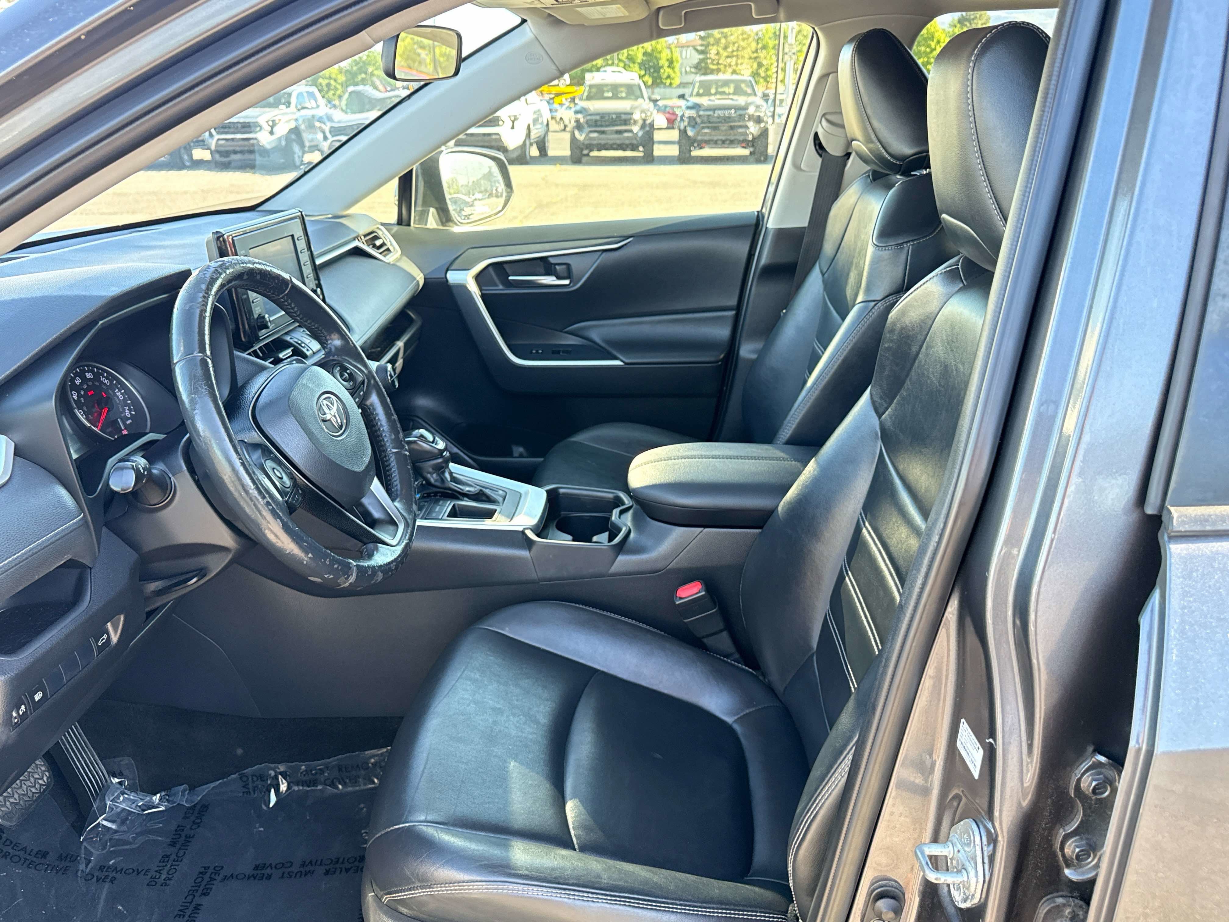 2020 Toyota RAV4 XLE Premium