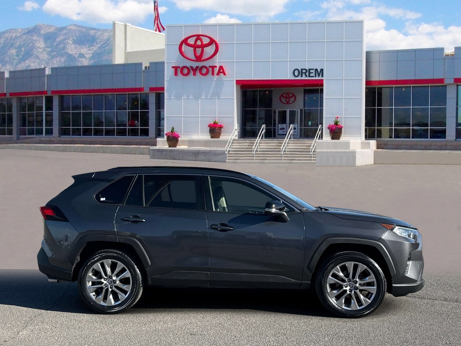 2020 Toyota RAV4 XLE Premium
