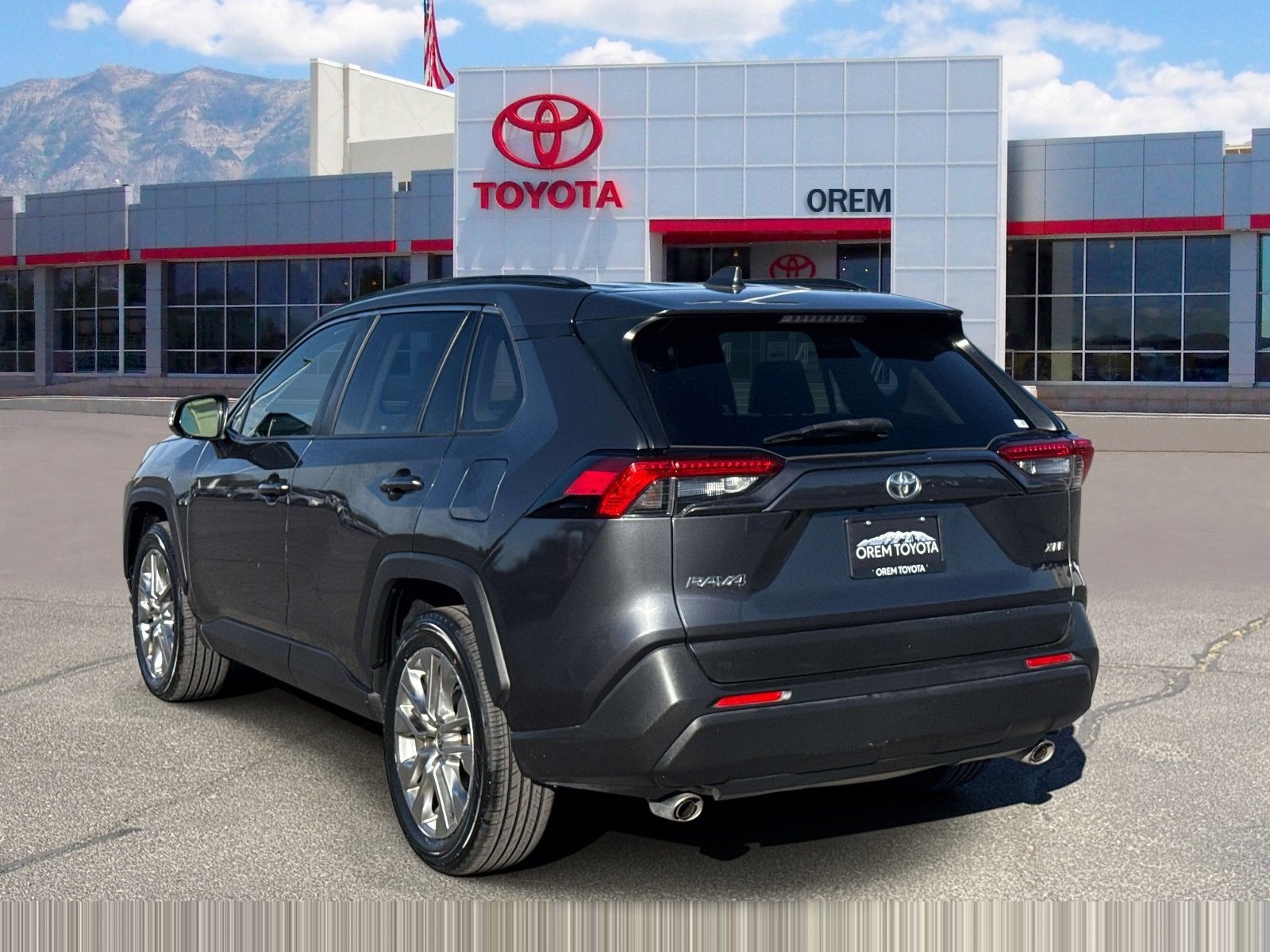 2020 Toyota RAV4 XLE Premium