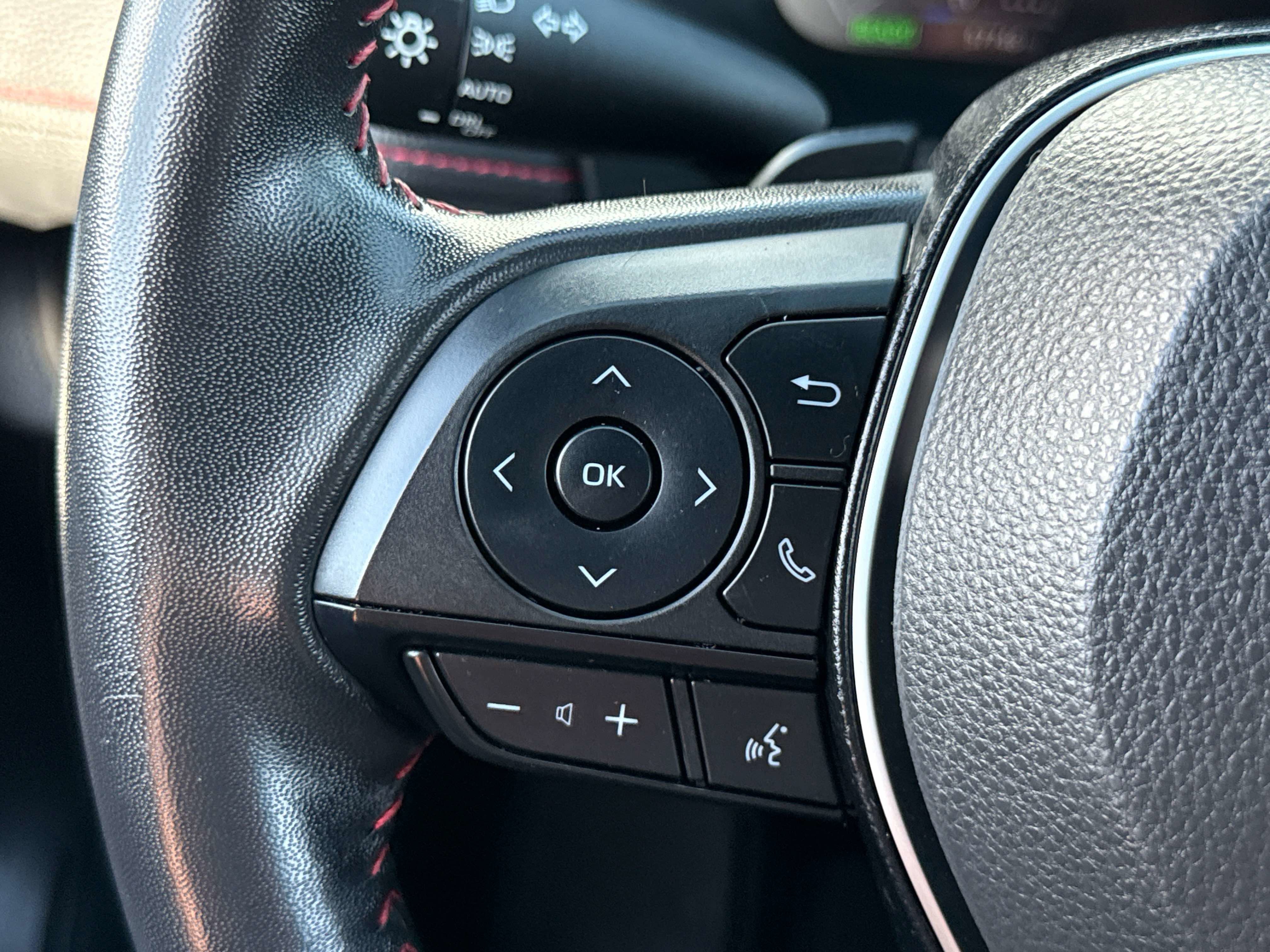 2024 Toyota RAV4 XSE - Photo 24