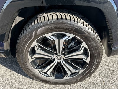 2024 Toyota RAV4 Prime XSE