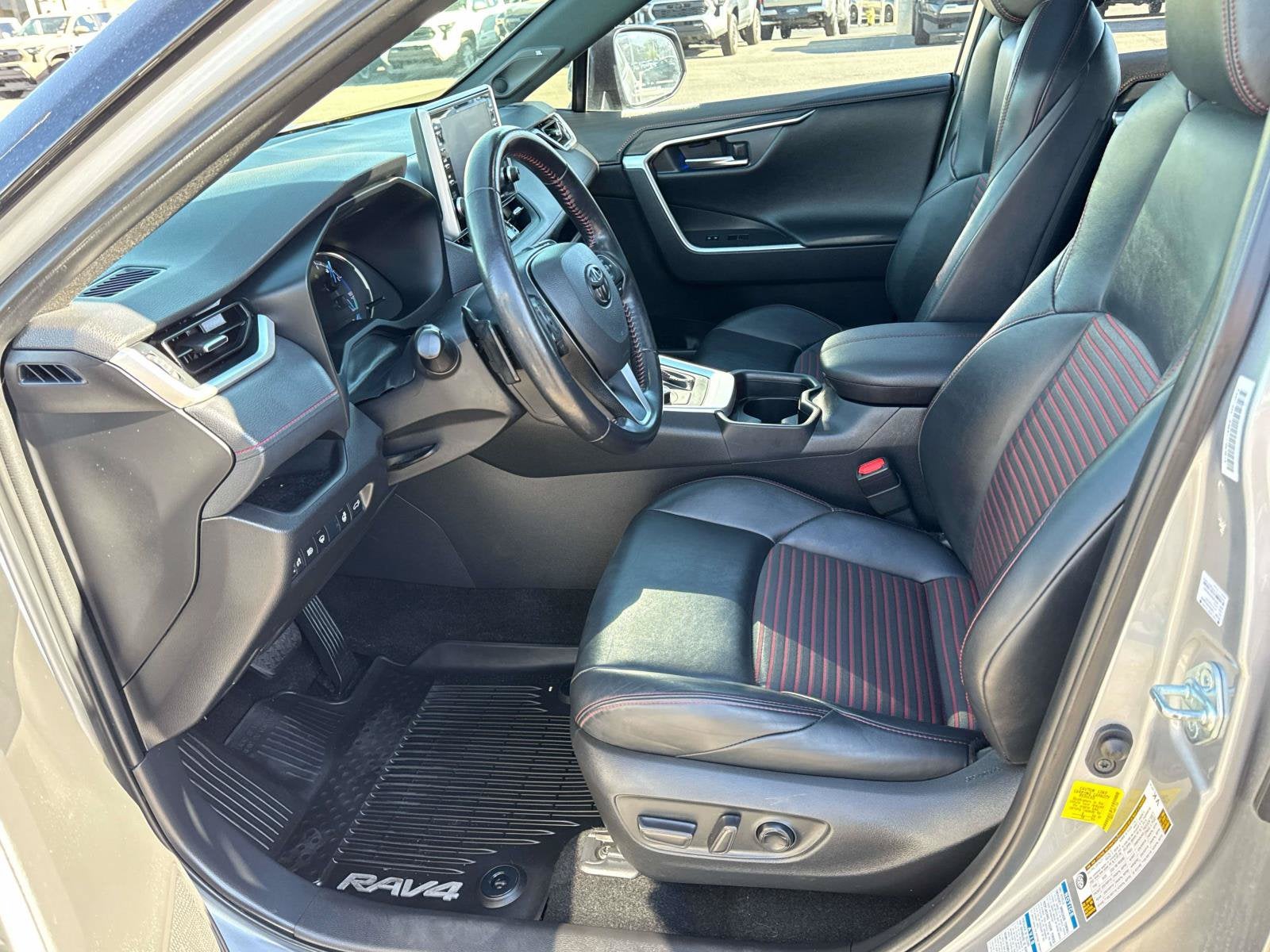 2021 Toyota RAV4 XSE - Photo 15