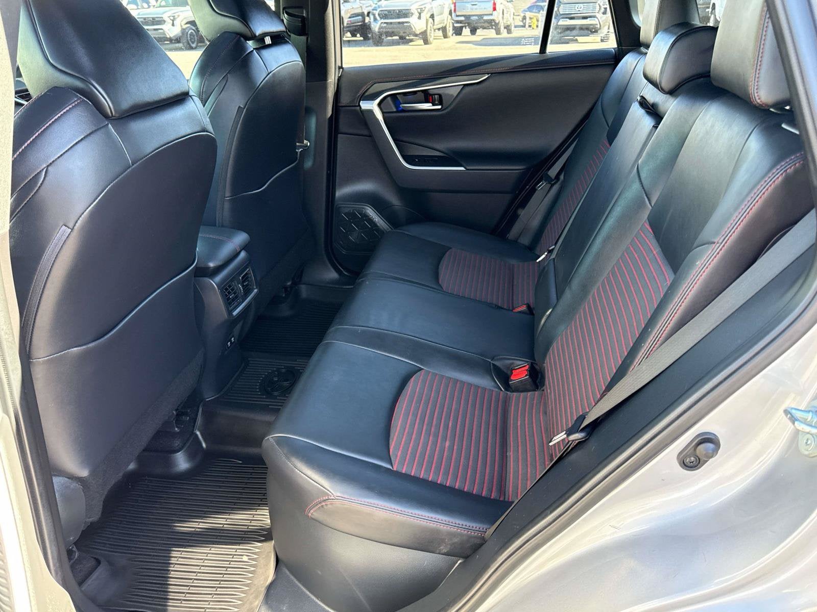 2021 Toyota RAV4 XSE - Photo 17