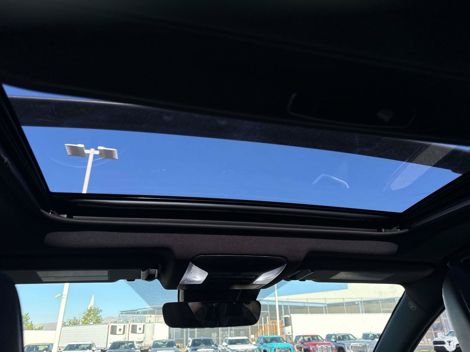 2021 Toyota RAV4 XSE - Photo 20