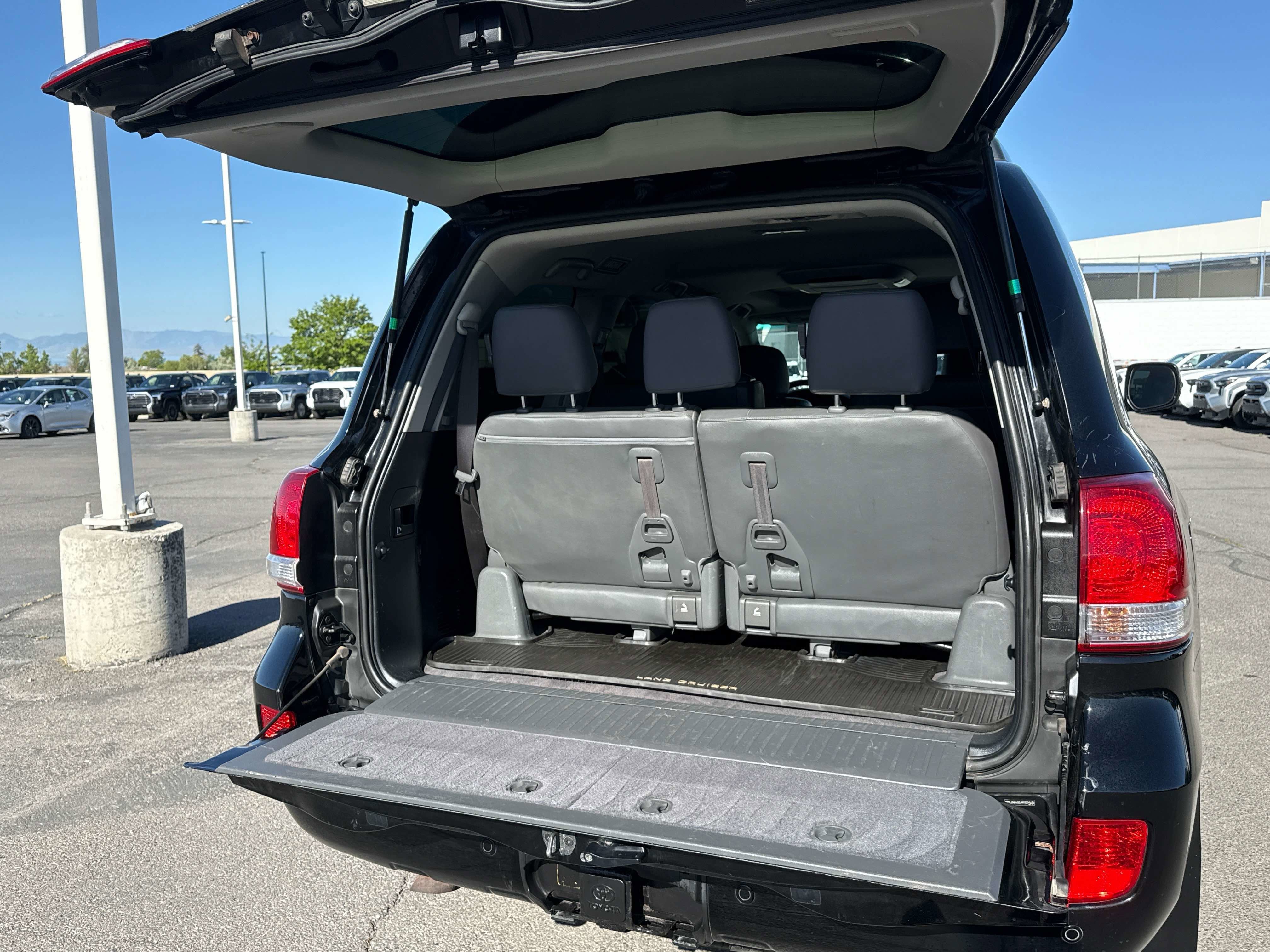 2009 Toyota LAND CRUISER 4dr 4WD (Natl)