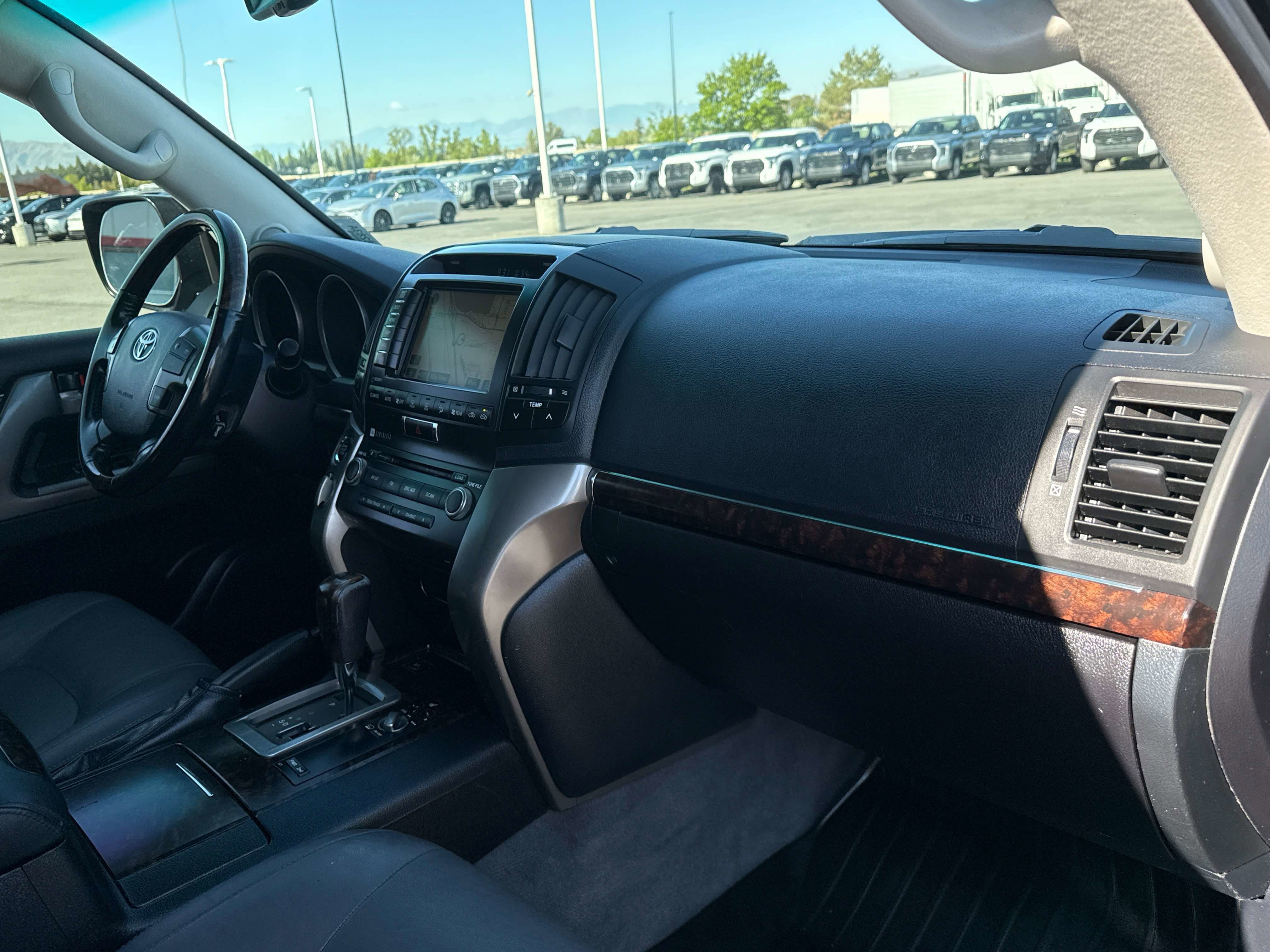 2009 Toyota LAND CRUISER 4dr 4WD (Natl)