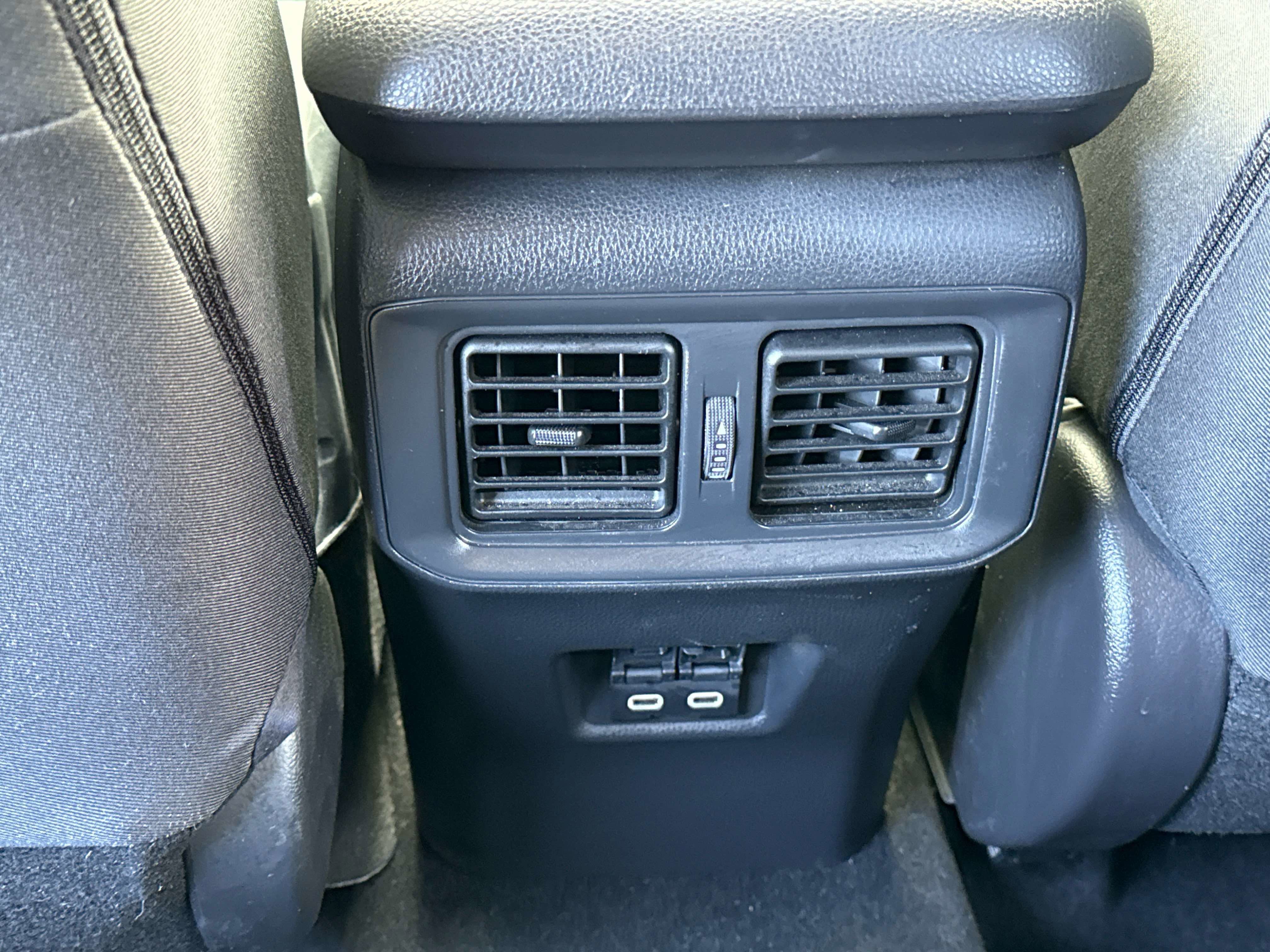 2024 Toyota RAV4 HYBRID Hybrid XLE