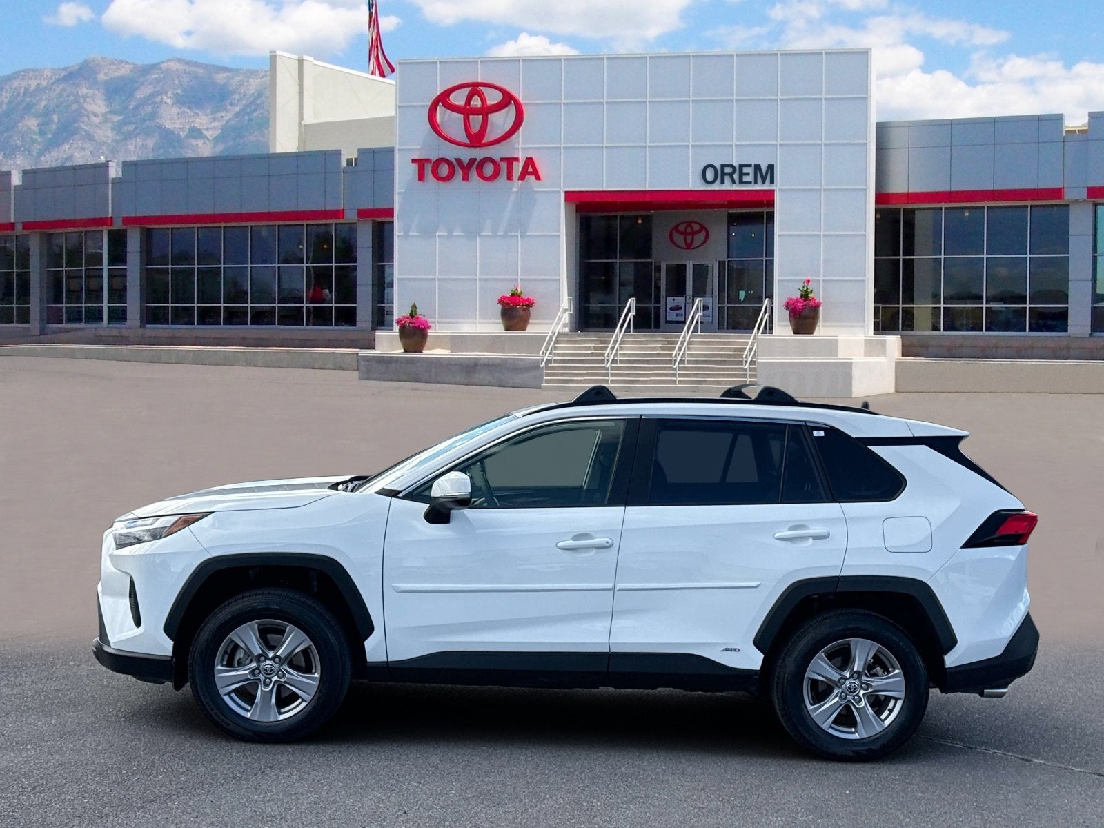2024 Toyota RAV4 HYBRID Hybrid XLE