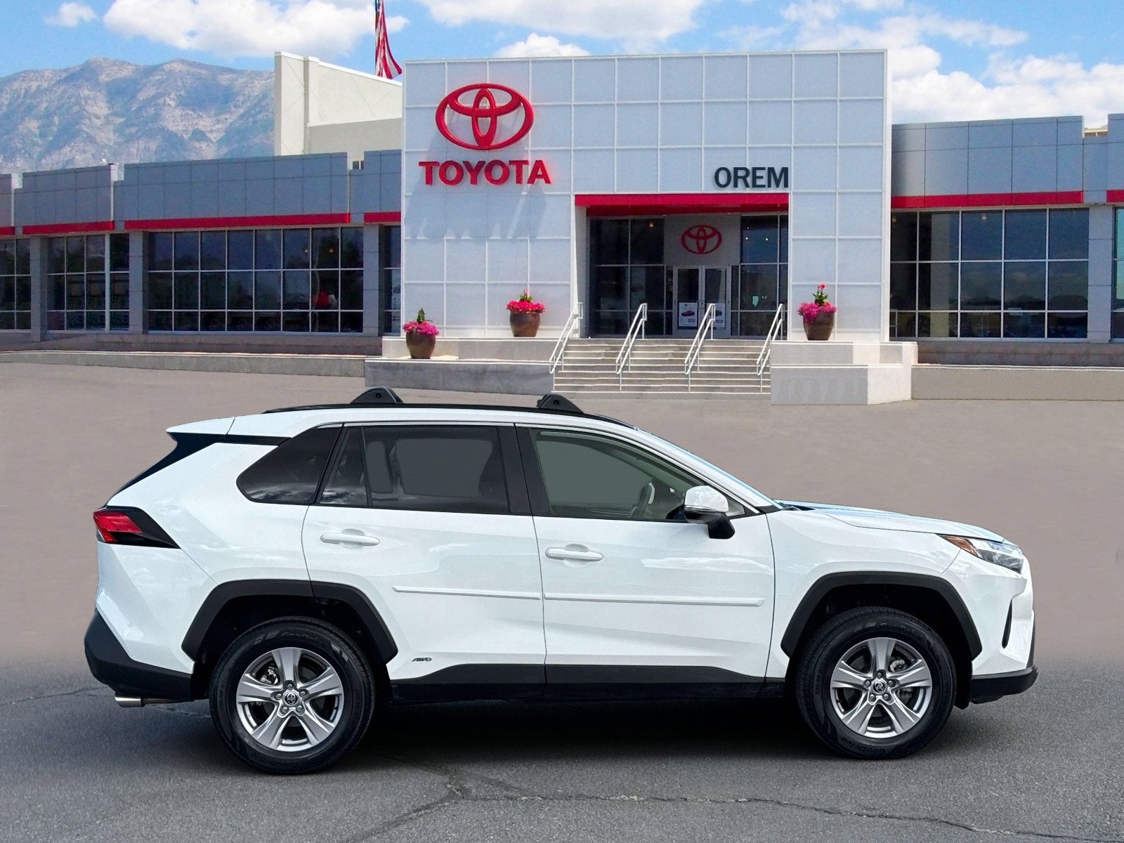 2024 Toyota RAV4 HYBRID Hybrid XLE