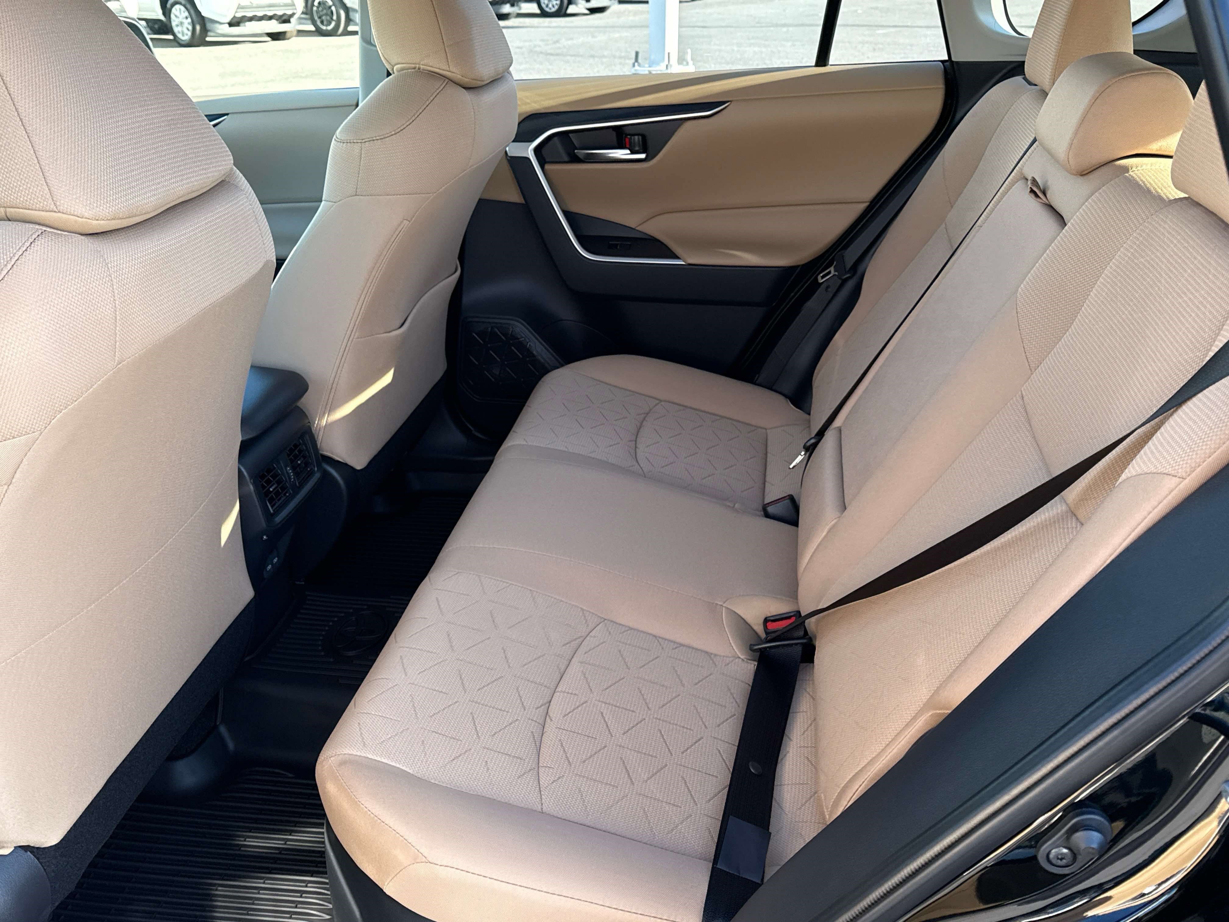 2025 Toyota RAV4 HYBRID Hybrid XLE