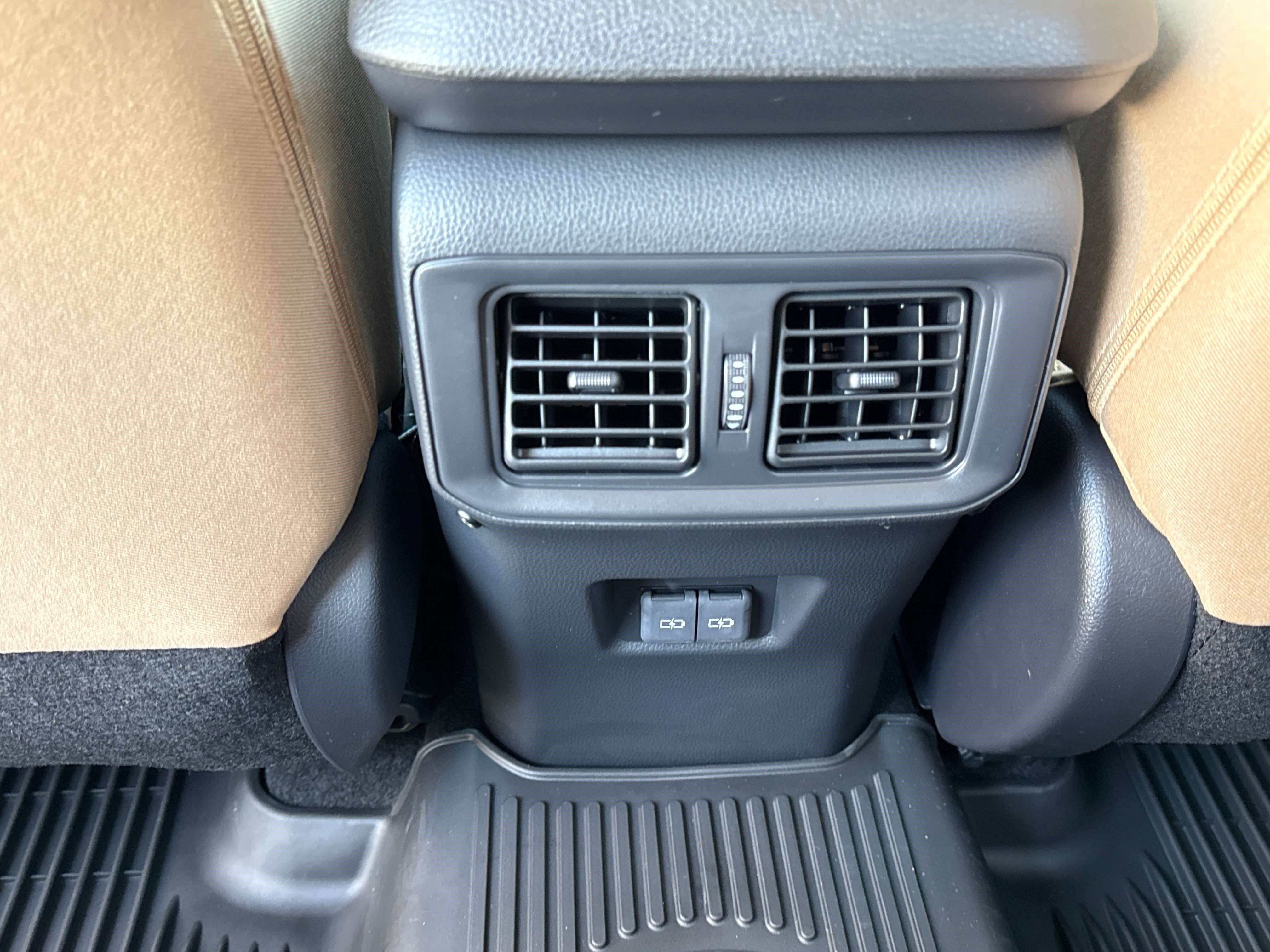 2025 Toyota RAV4 HYBRID Hybrid XLE