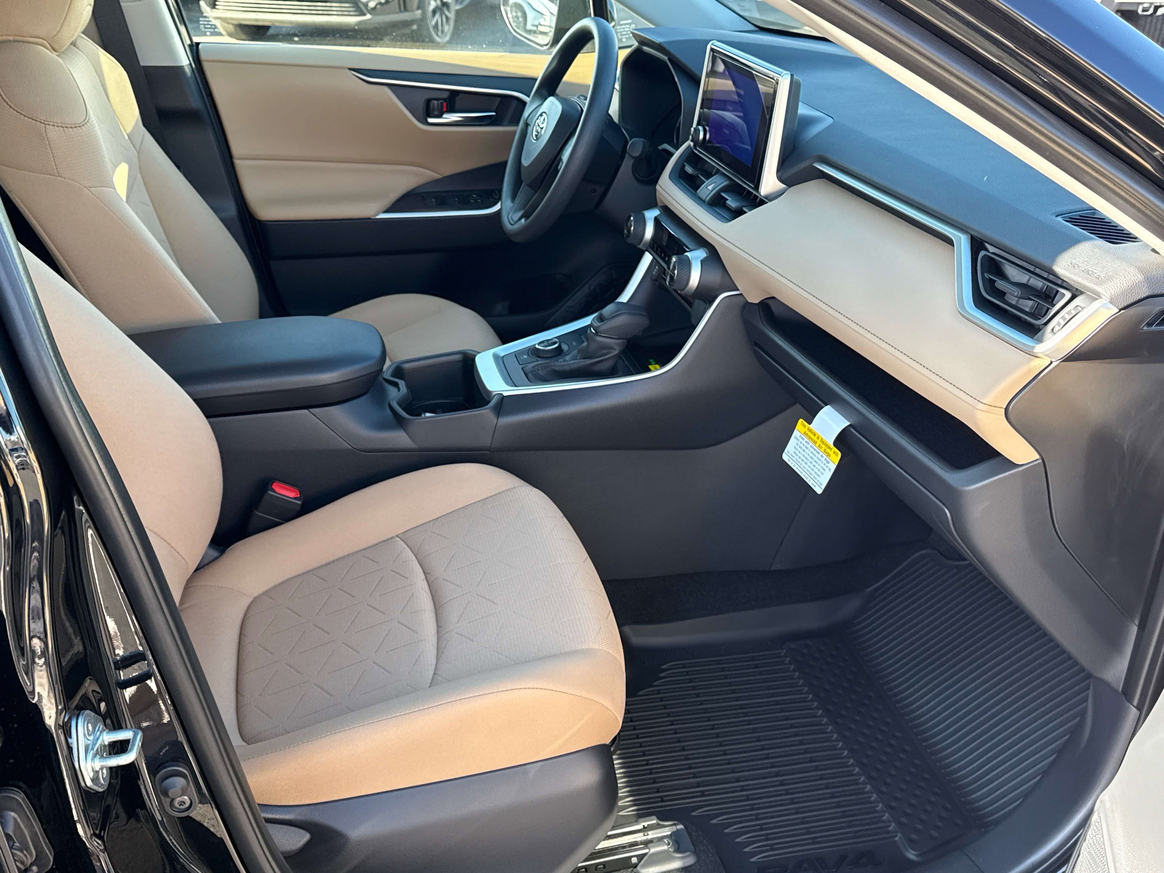 2025 Toyota RAV4 HYBRID Hybrid XLE