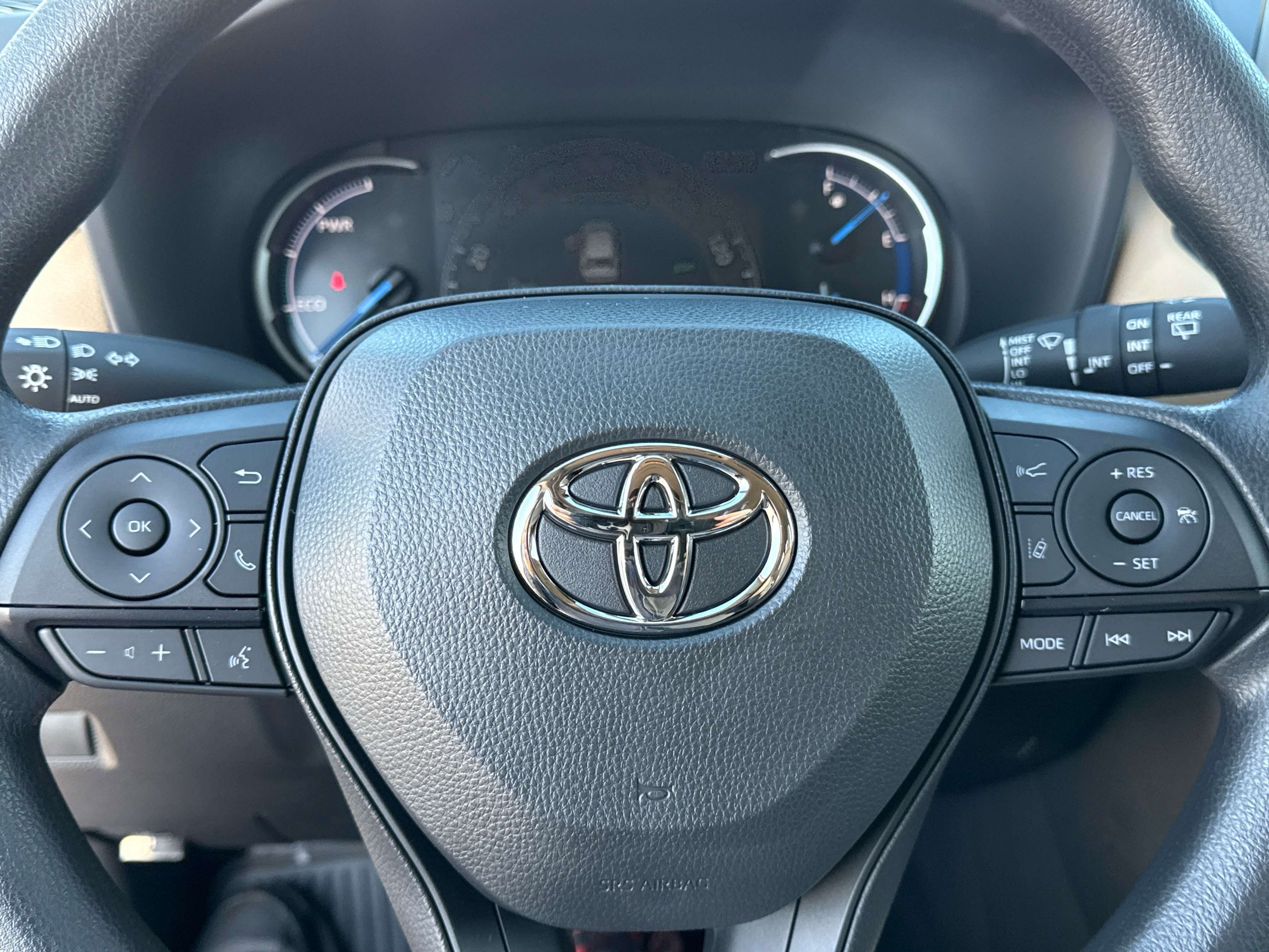 2025 Toyota RAV4 HYBRID Hybrid XLE
