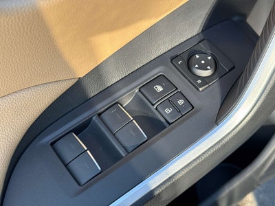 2025 Toyota RAV4 HYBRID Hybrid XLE