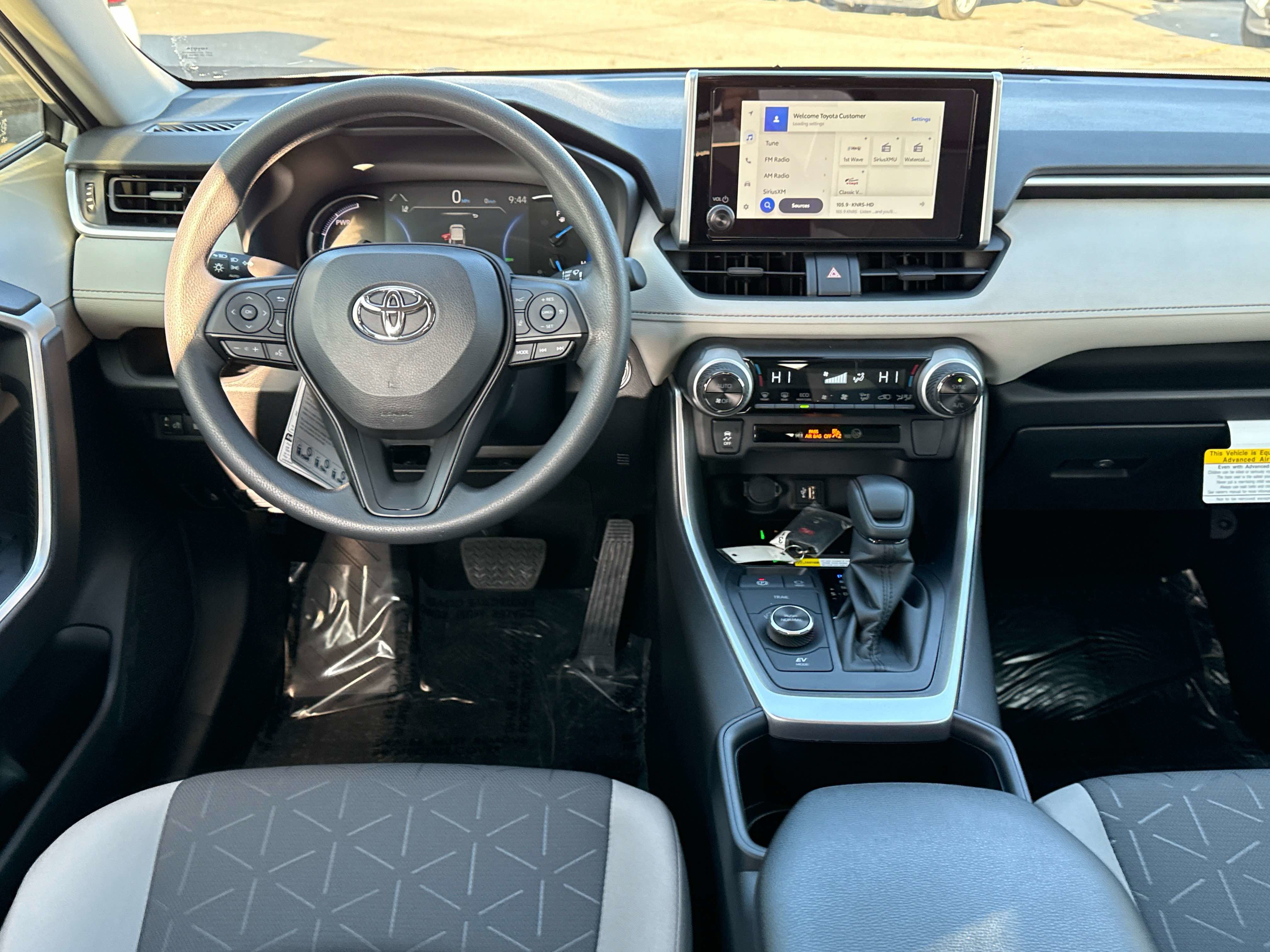 2025 Toyota RAV4 HYBRID Hybrid XLE