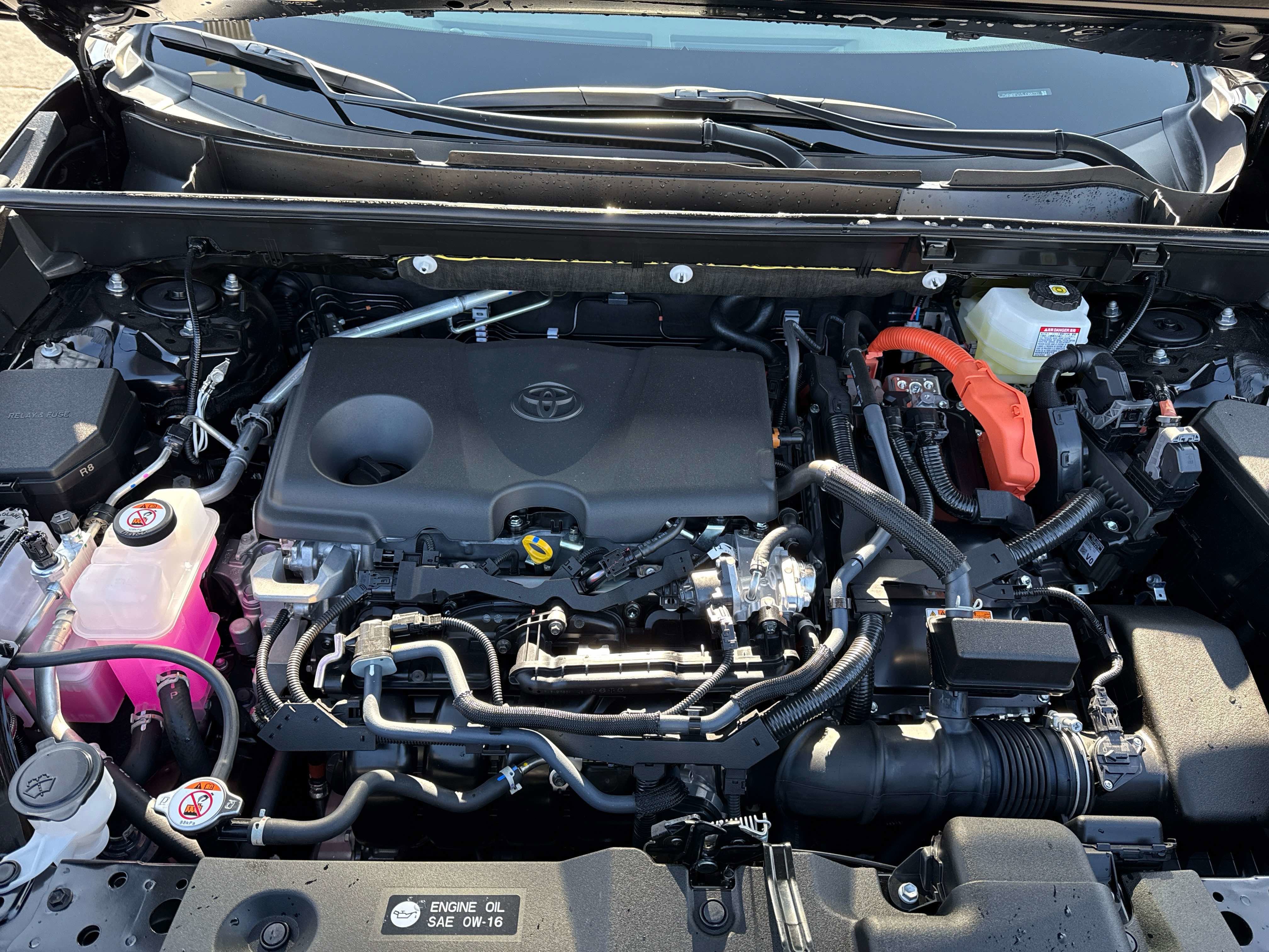 2025 Toyota RAV4 HYBRID Hybrid XLE